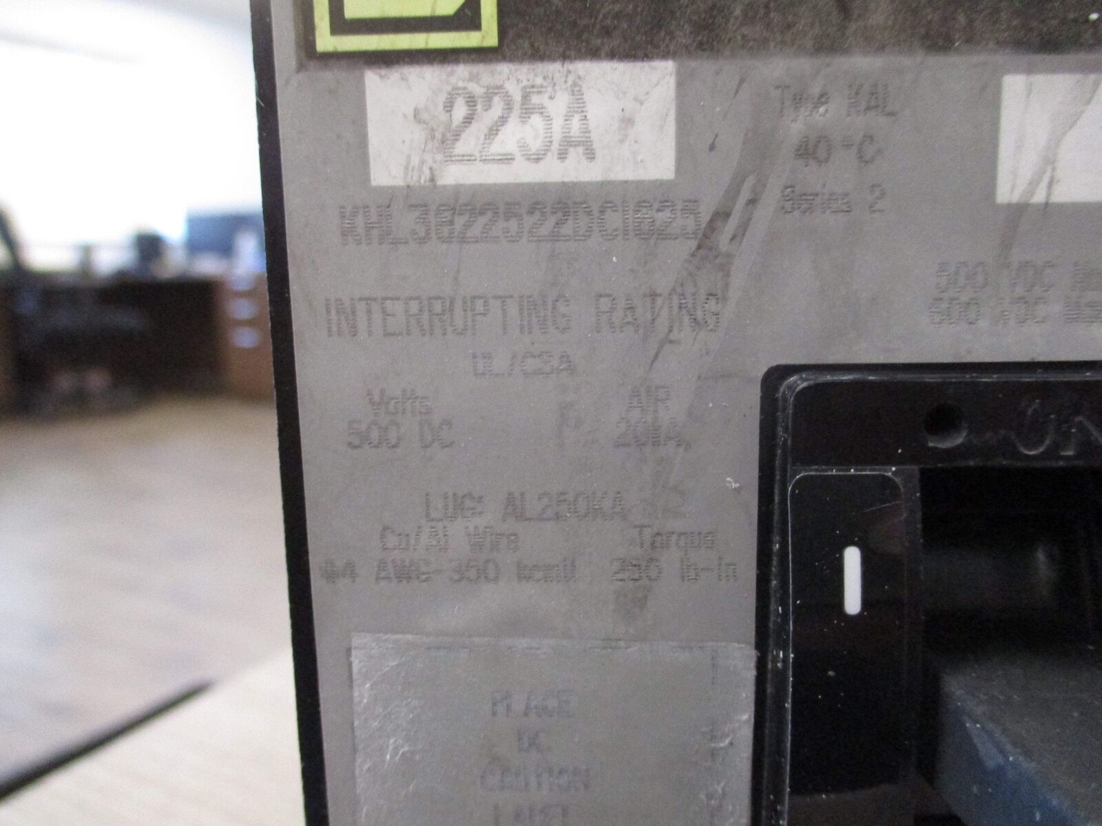 Square D Circuit Breaker KHL3622522DC1625 225A 500VDC Used
