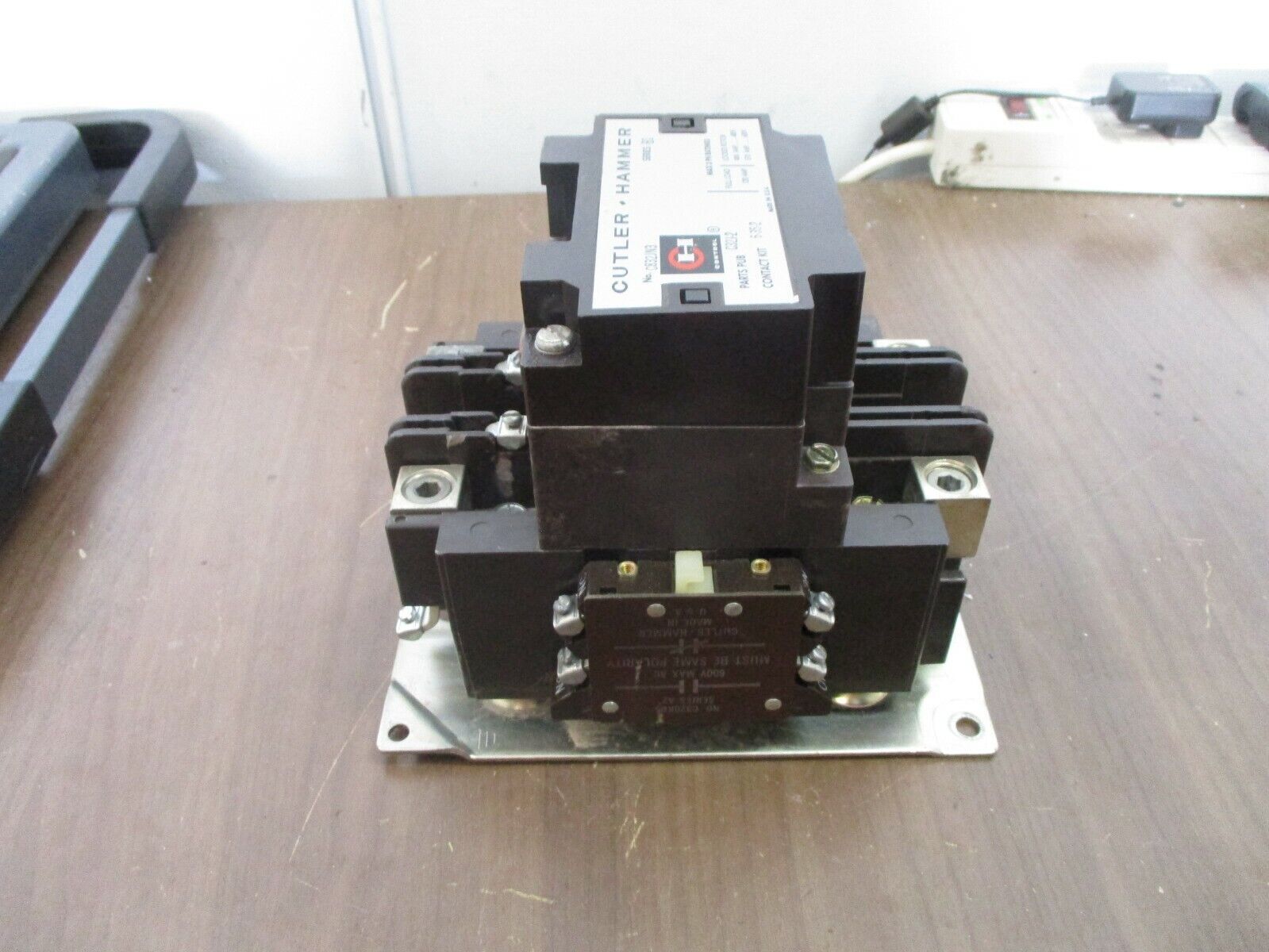 Cutler-Hammer Contactor C832JN3 Ser. B1 120V Coil 120A 600V 2P Used