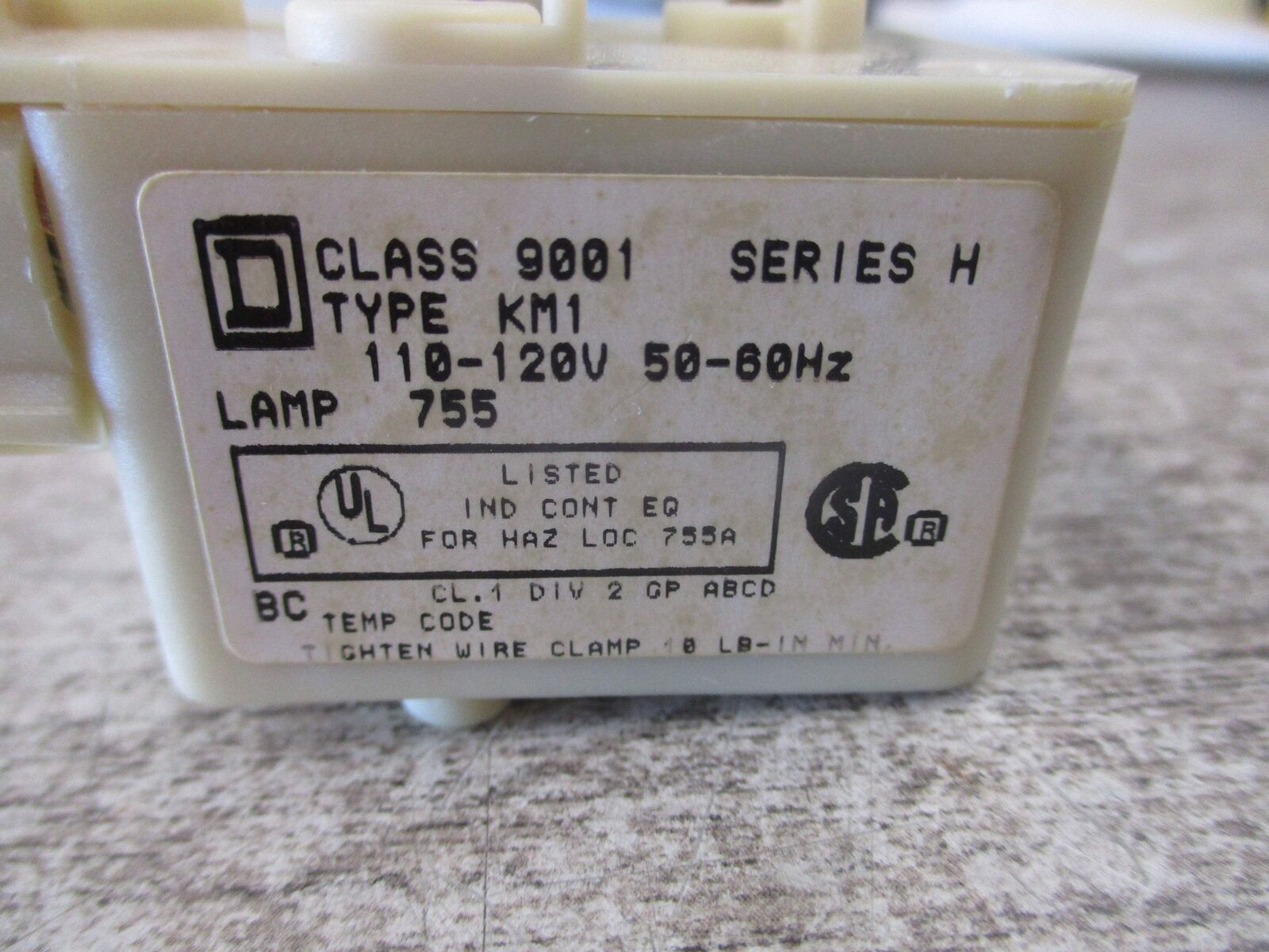 Square D FingerSafe Light Module 9001KM1 Ser. H Transformer Type New Surplus