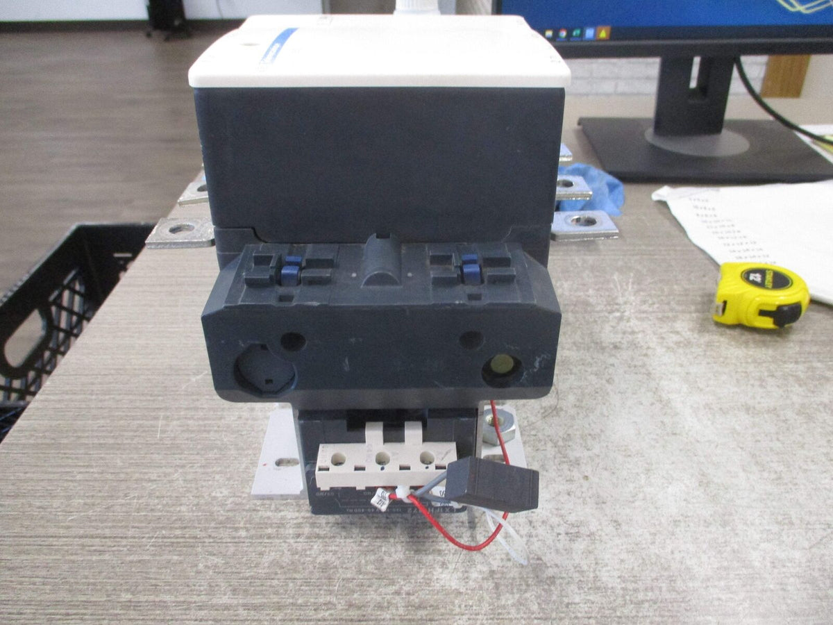 Telemecanique Contactor LC1F265 120-127V Coil 40-400 Hz 285A 600V Used