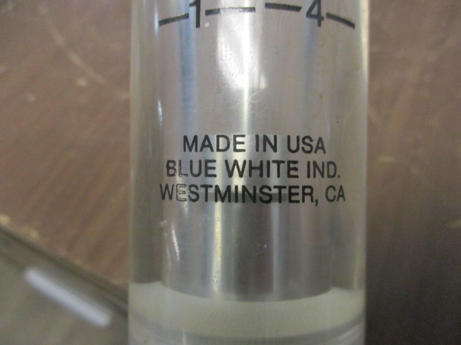 Blue White Flow Meter 9302 Range: 1-10GPM Used