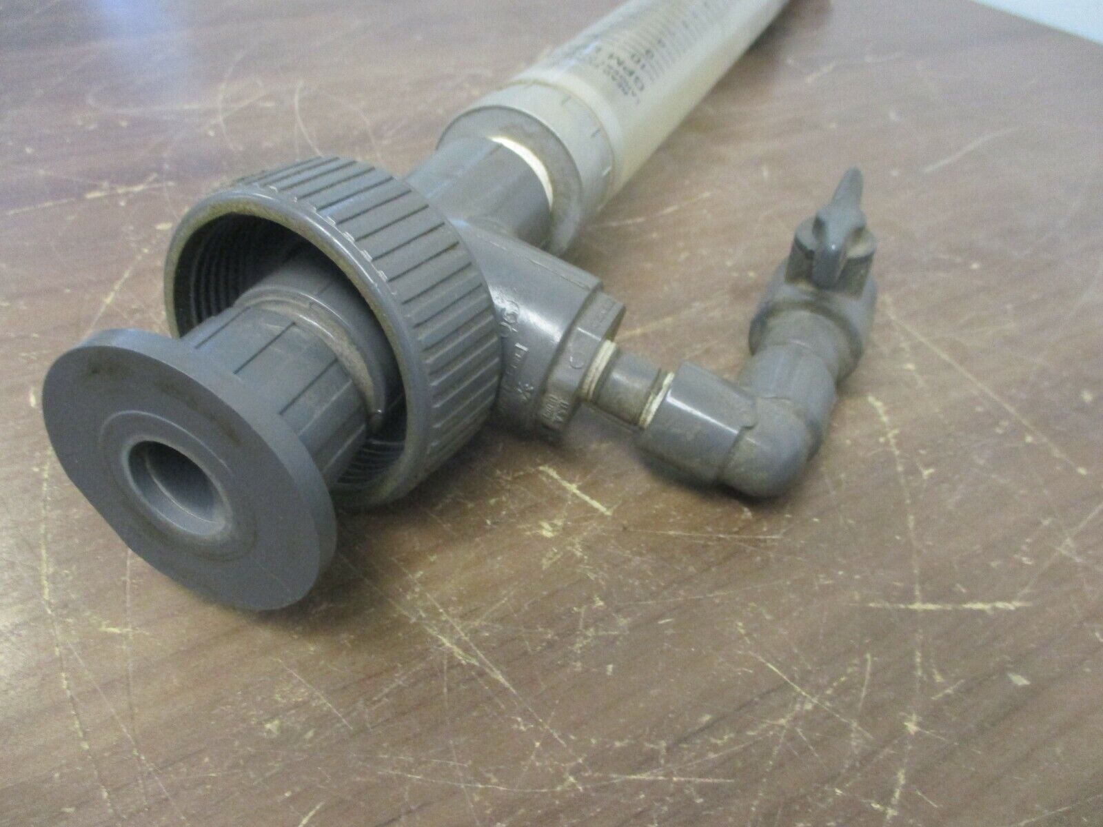 Blue White Flow Meter 9302 Range: 1-10GPM Used