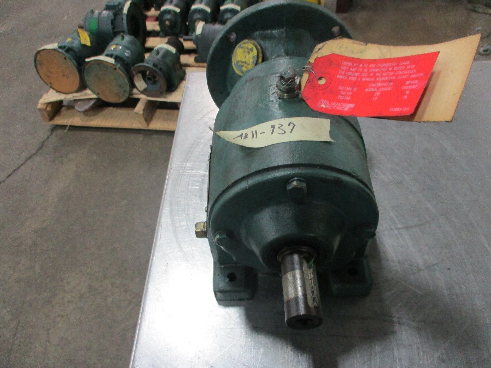 Dodge APG Gear M661740001VZ Size:140DM1A 1.11HP In 55.73RPM Out Ratio:31.40 Used