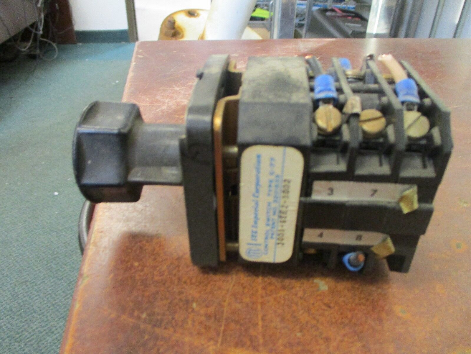 ITE Type C-77 Rotary Voltmeter Switch 3001-6EE2-3002 Used