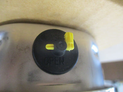 Wika Type 233.54 Pressure Gauge 9832365 4" Range: 60PSI New Surplus