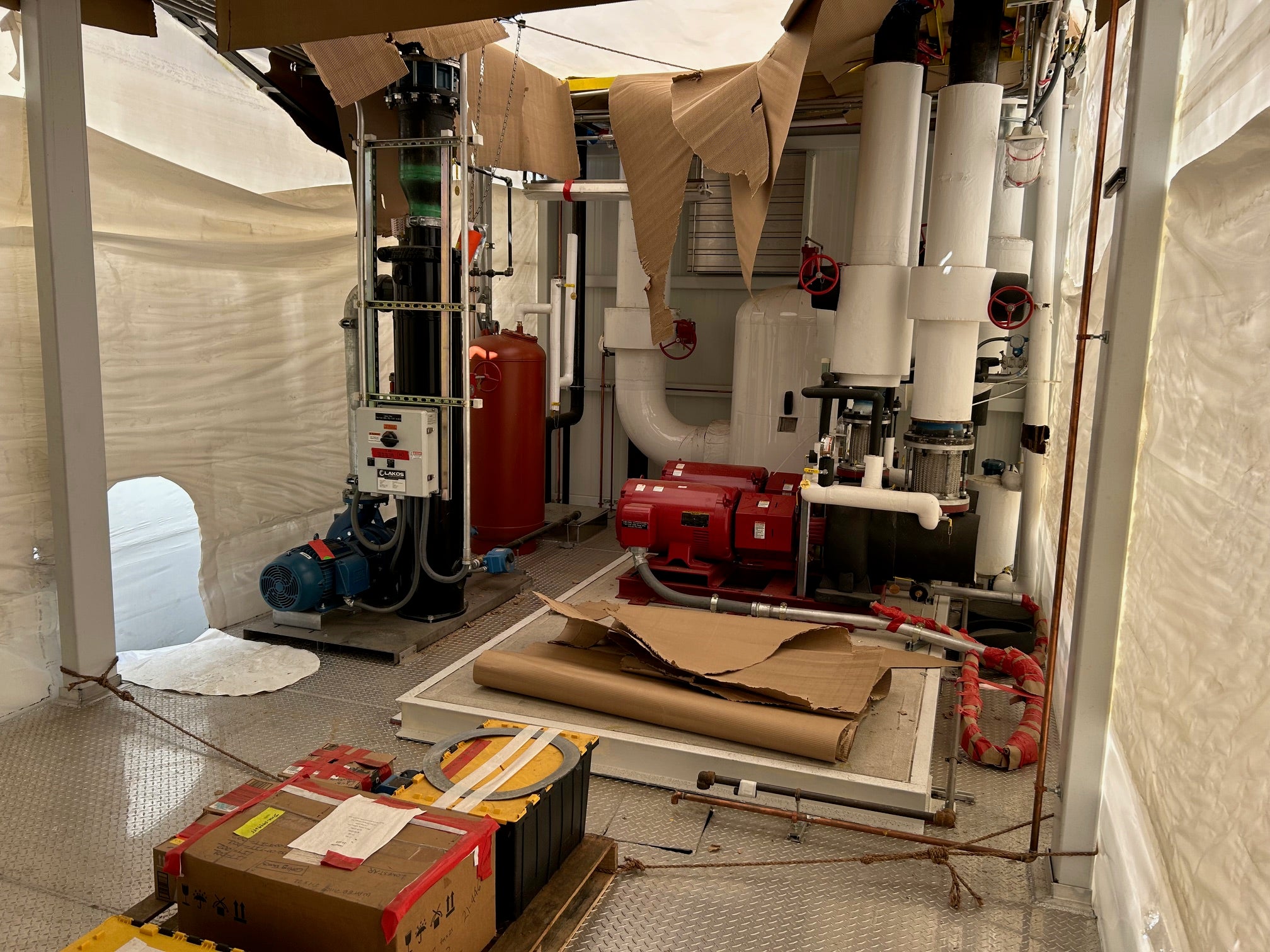 Temporary Water Cooled Chiller Package 1520 Ton 480V Trane CVHF760 Marley NC8405