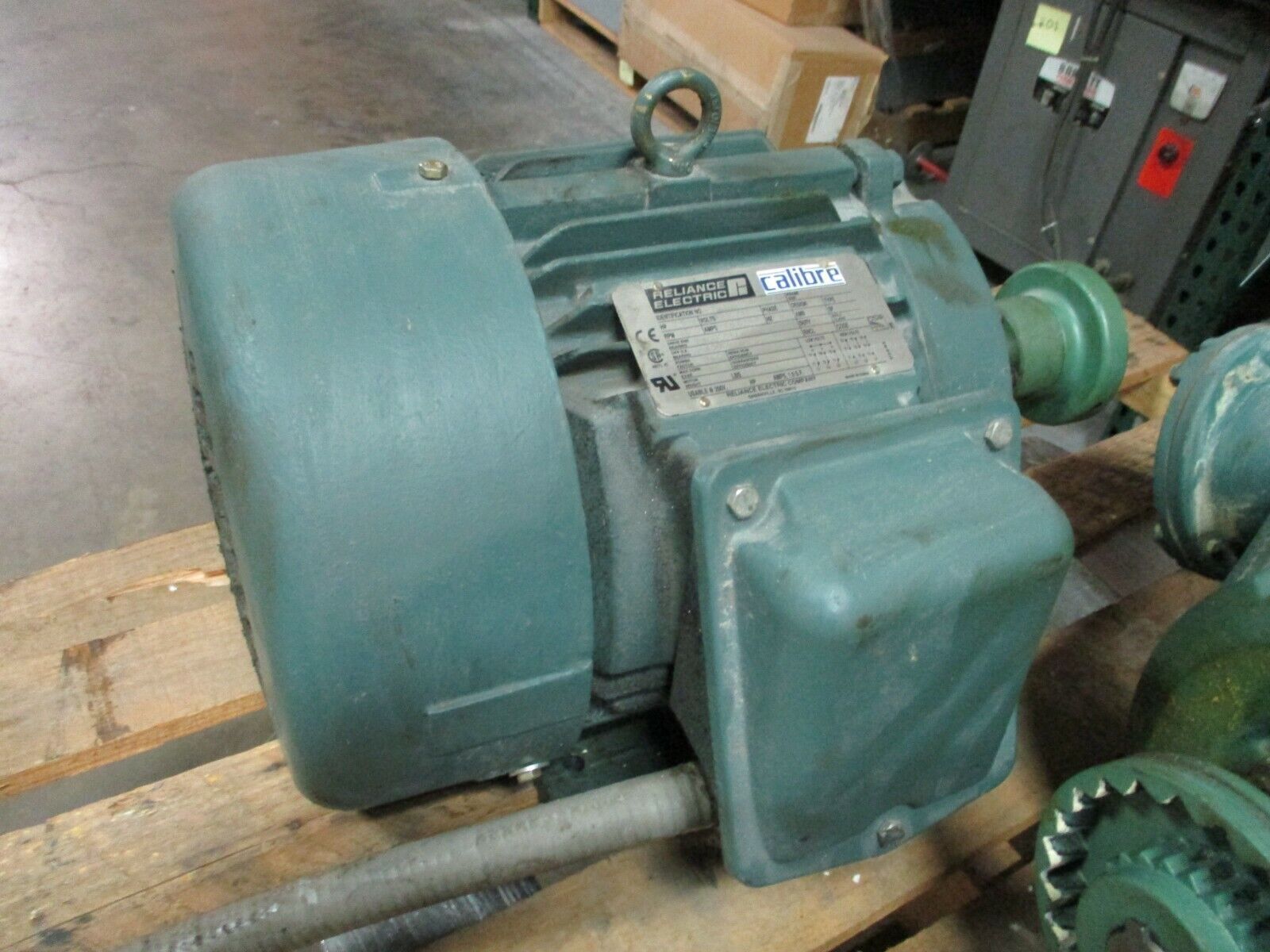 Reliance Calibre Chem Duty AC Motor P21G4906-AJ 7.5HP 3600RPM 230/460V 3Ph Used