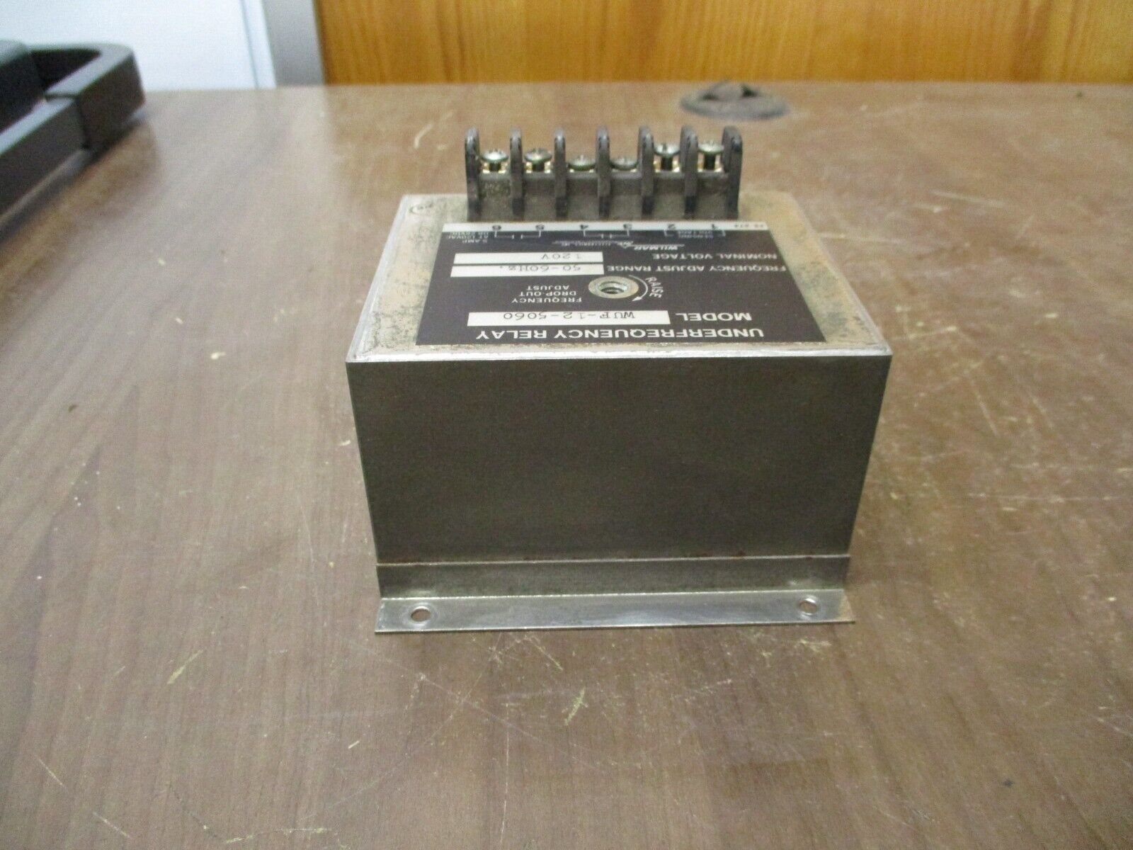 Wilmar Underfrequency Relay WUF-12-5060 120V Range: 50-60Hz Used