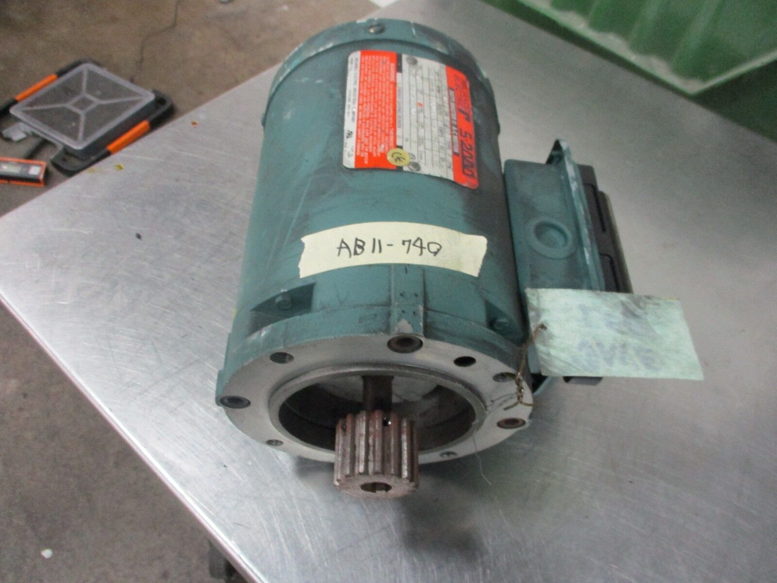 Reliance Duty Master AC Motor B79B4135M-ZZ 1/2HP 1800RPM FR:FB56C 230/460V Used