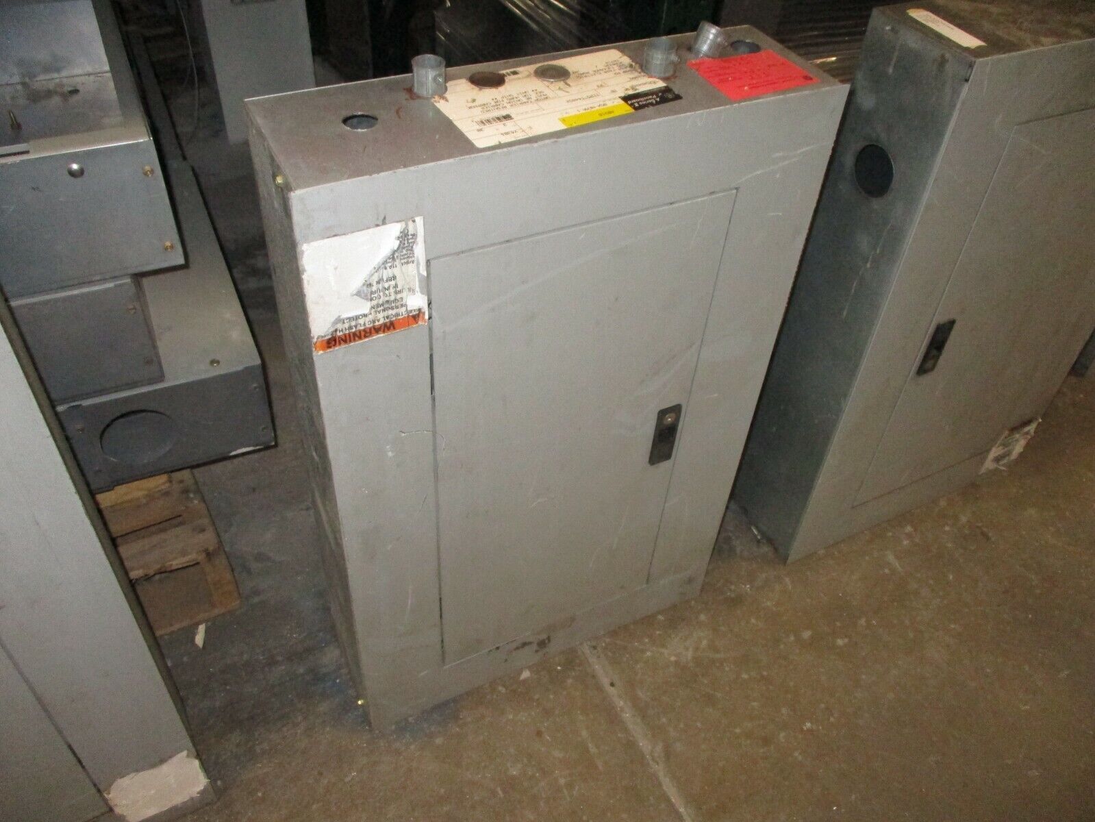 GE Main Breaker Circuit Breaker Panel AQF3241ATX 100A Main 125A Max 208Y/120V