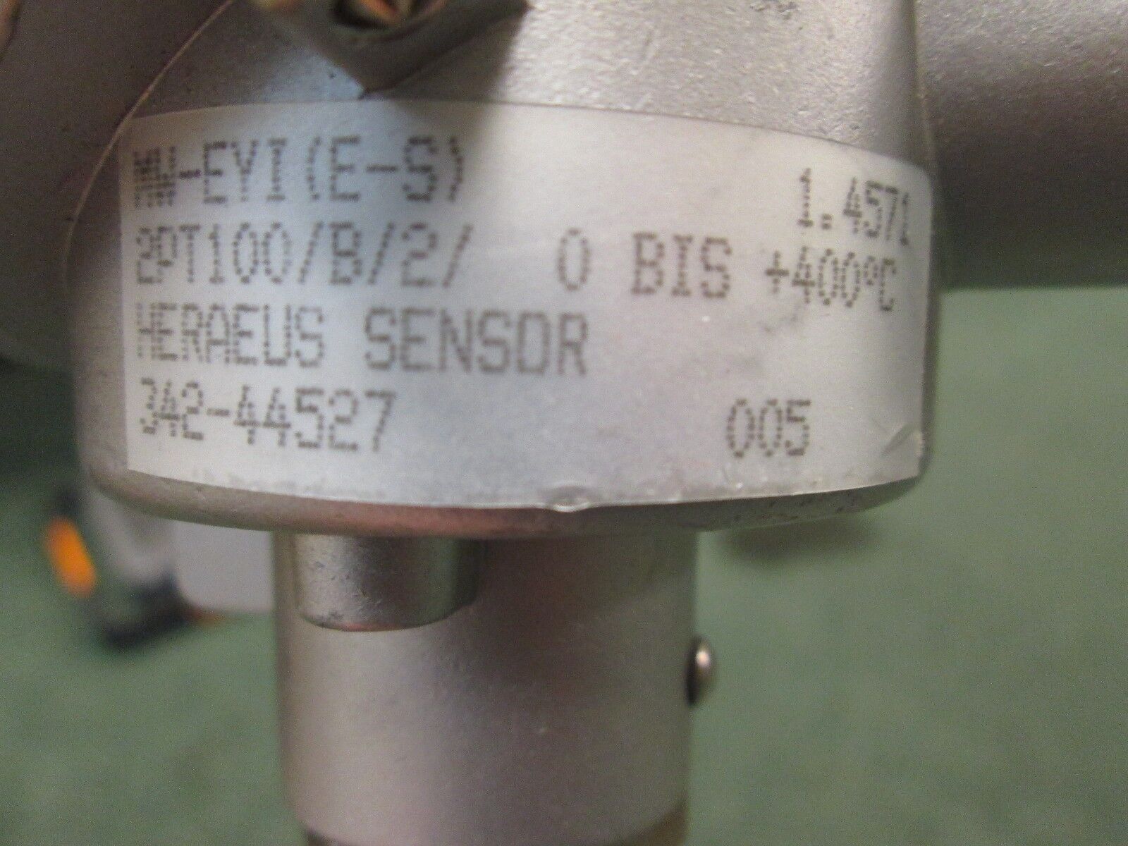 MW-EYI Heraeus Sensor 2PT100 342-44527 Temp Sensor Used