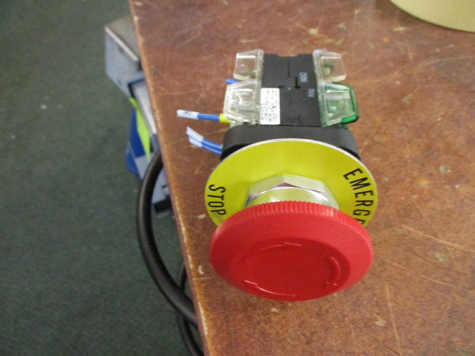 Allen-Bradley Push button 800T-FXT, 800TC-XD1, 800TC-XD4, Nema 4, 13 Used