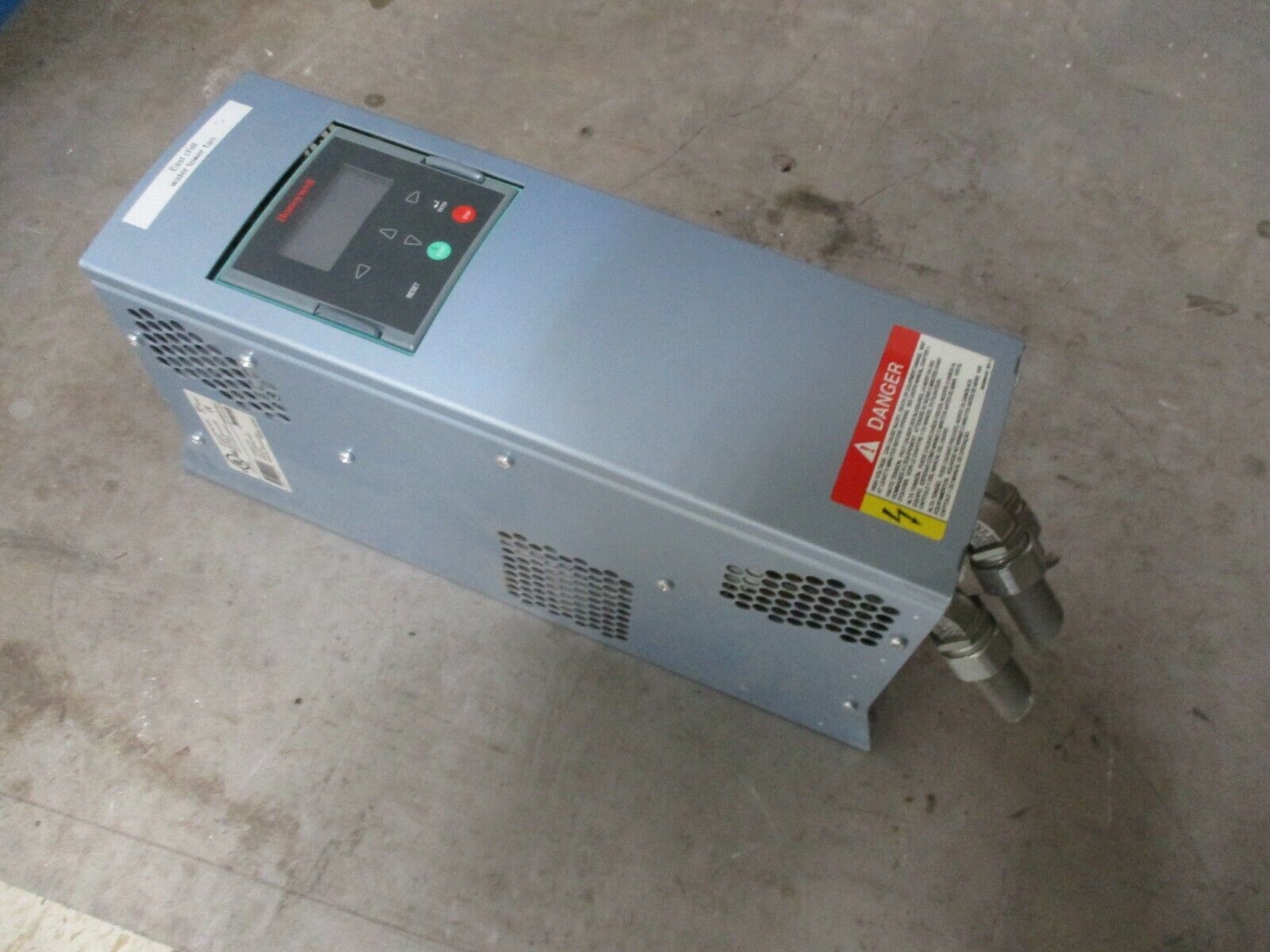 Honeywell AC Drive CXS 0075HP V35G2N1 7.5HP 3Ph Input: 440-500V 50/60Hz Used