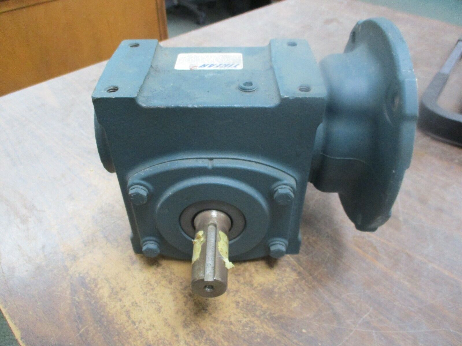 Dodge Tigear 2 Reducer 20Q30LR56 Ratio 30:1 0.96HP IN 802lb-in Torque Out Used