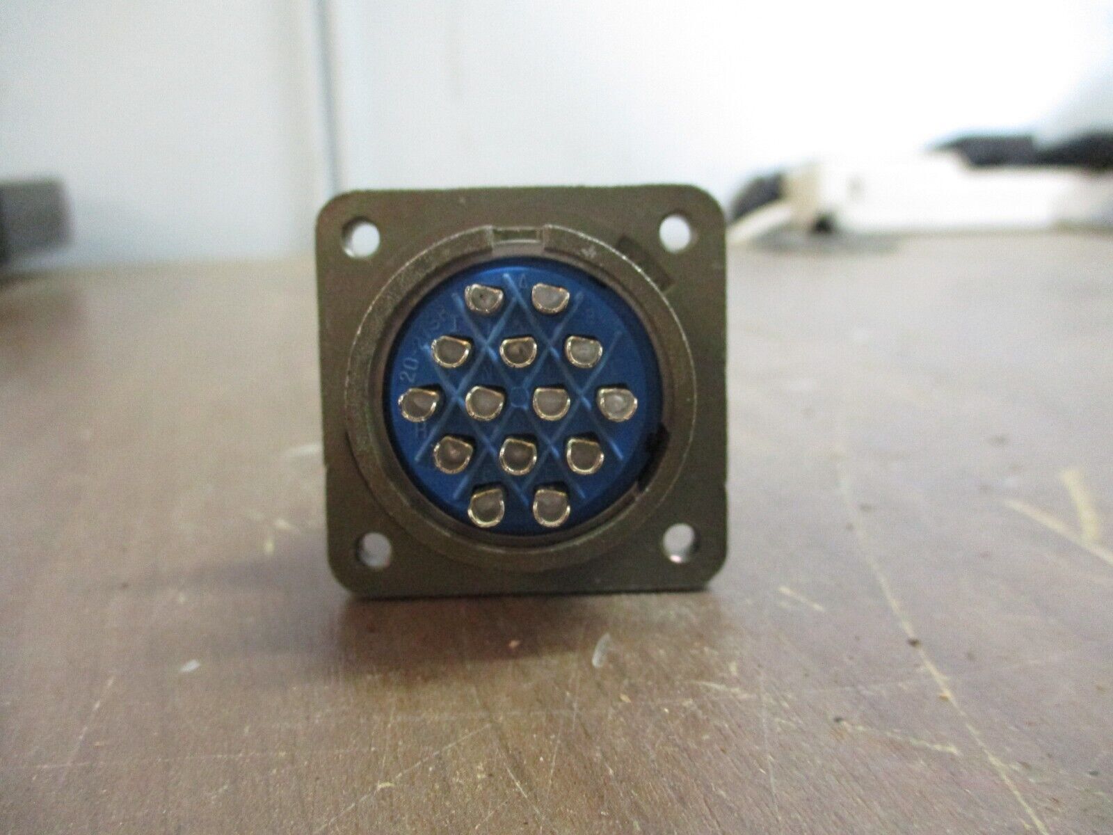 Amphenol Receptacle MS3102A20-27S 14-Pin *No Box* New Surplus