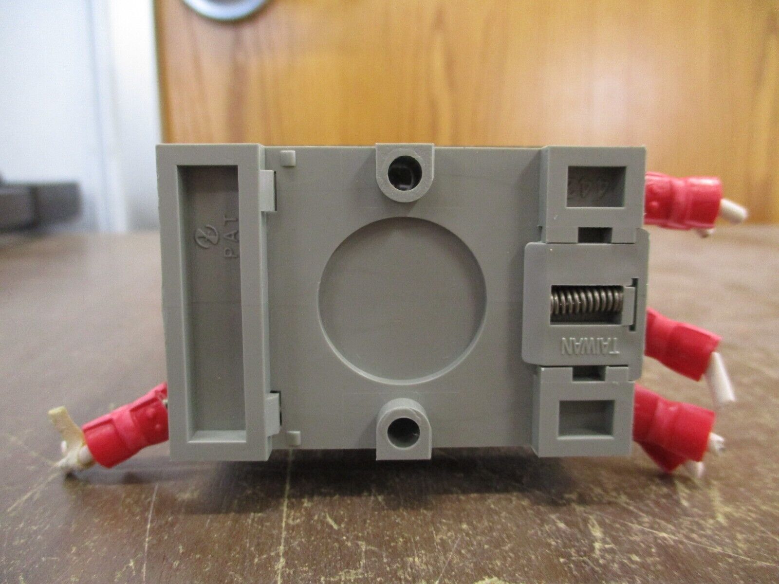 Square D Timing Relay 9050 JCK1F5V14 Ser. D Delay: Fixed 5 Sec w/ Base Used