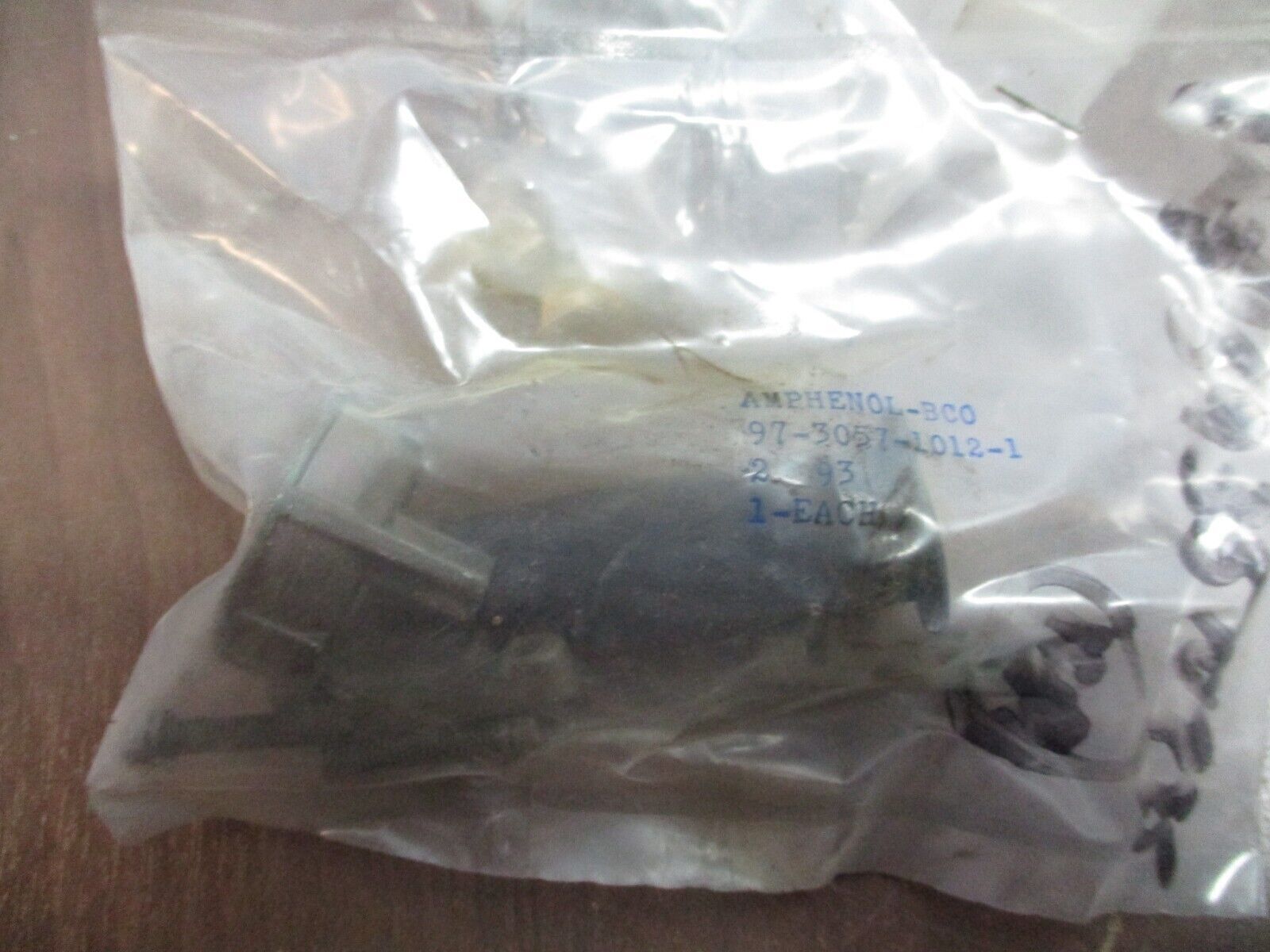 Amphenol Receptacle MS3102A20-27S 14-Pin New Surplus