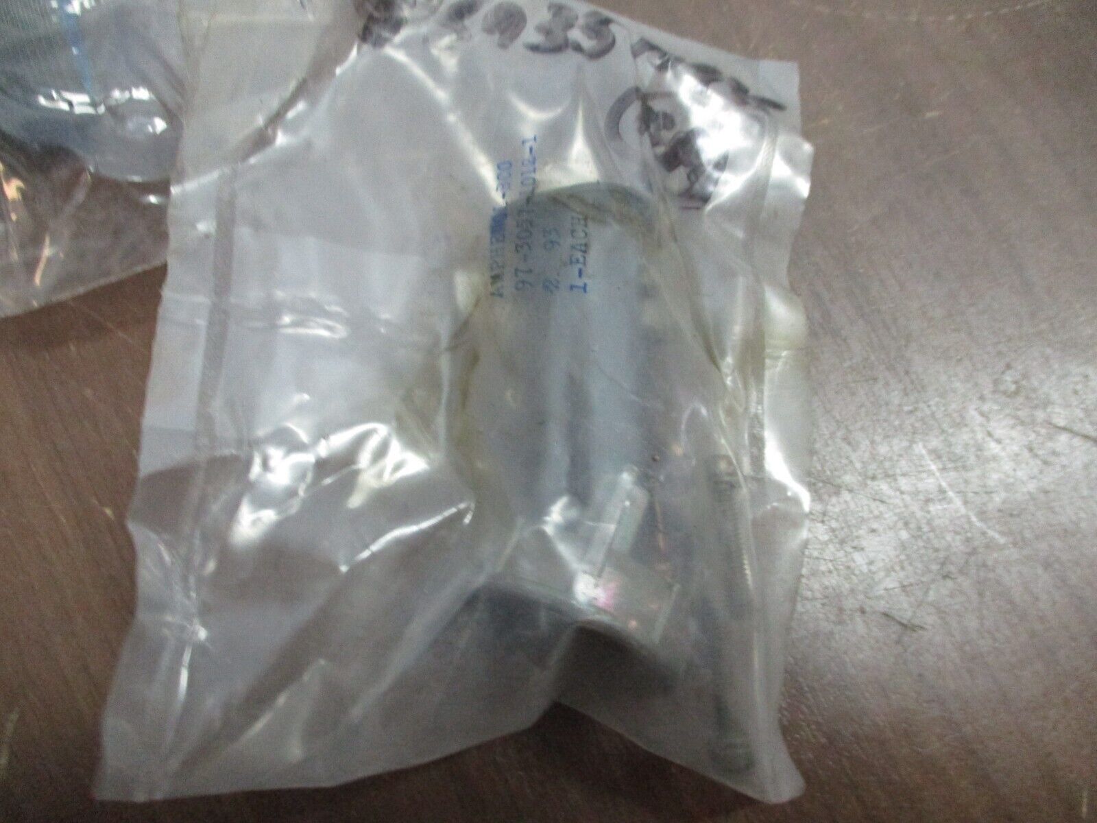 Amphenol Receptacle MS3102A20-27S 14-Pin New Surplus