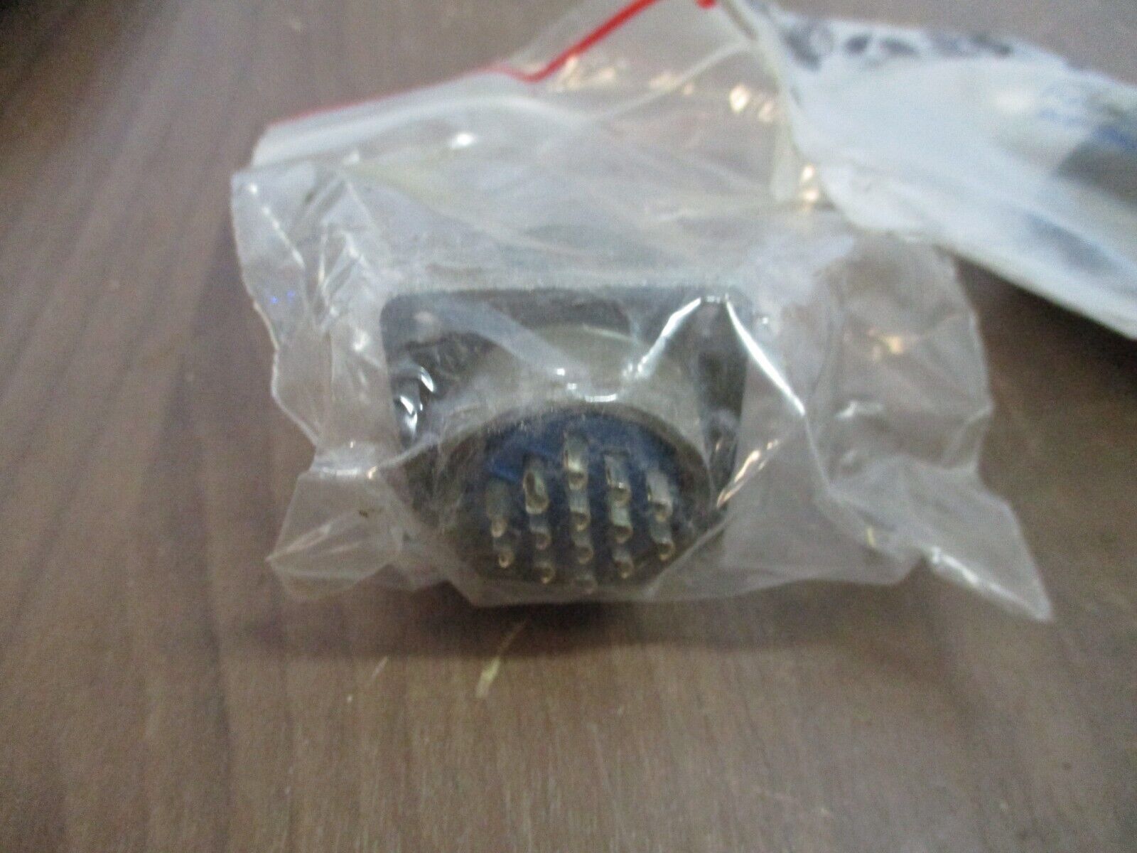 Amphenol Receptacle MS3102A20-27S 14-Pin New Surplus