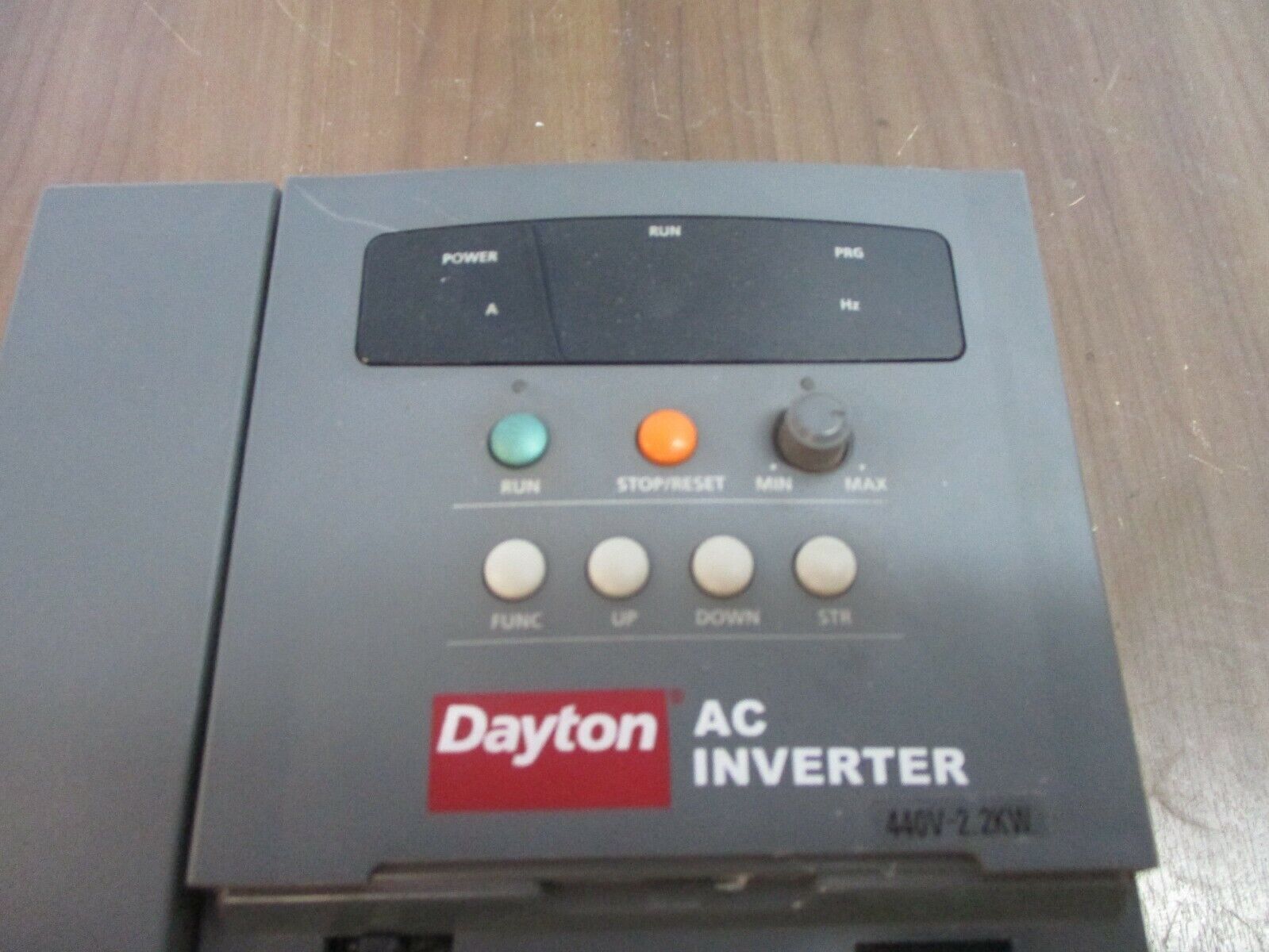 Dayton AC Drive 1KBT6 3HP 3Ph Input: 380~480V 50/60Hz 11A Used