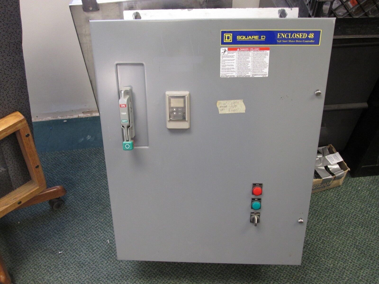 Square D Enclosed 48 Soft Start 863848UDG4N ATS48D17Y Used
