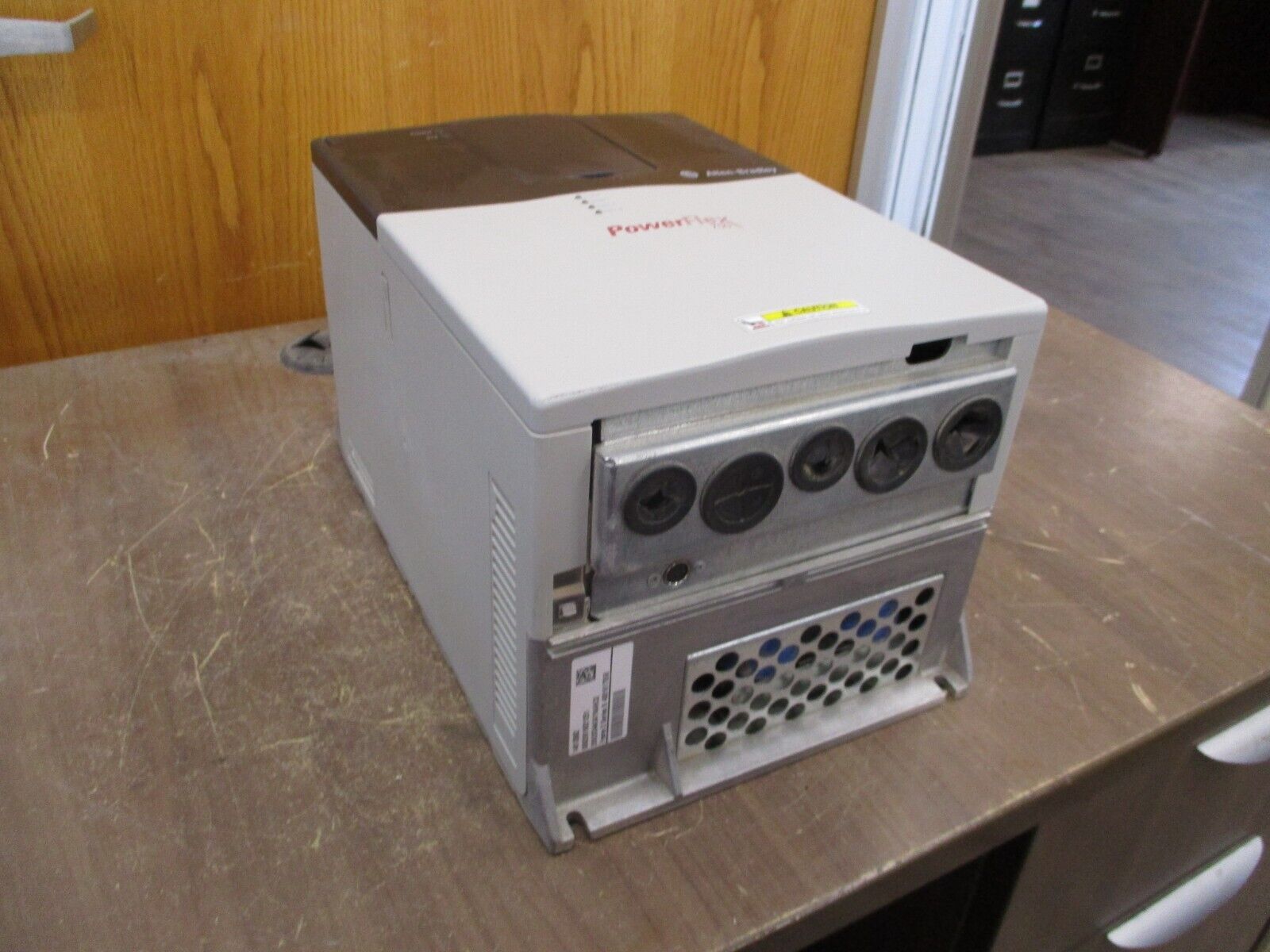 Allen-Bradley PowerFlex 700 AC Drive 20BD034A0AYNANC0 Ser. B 25HP 3Ph Used
