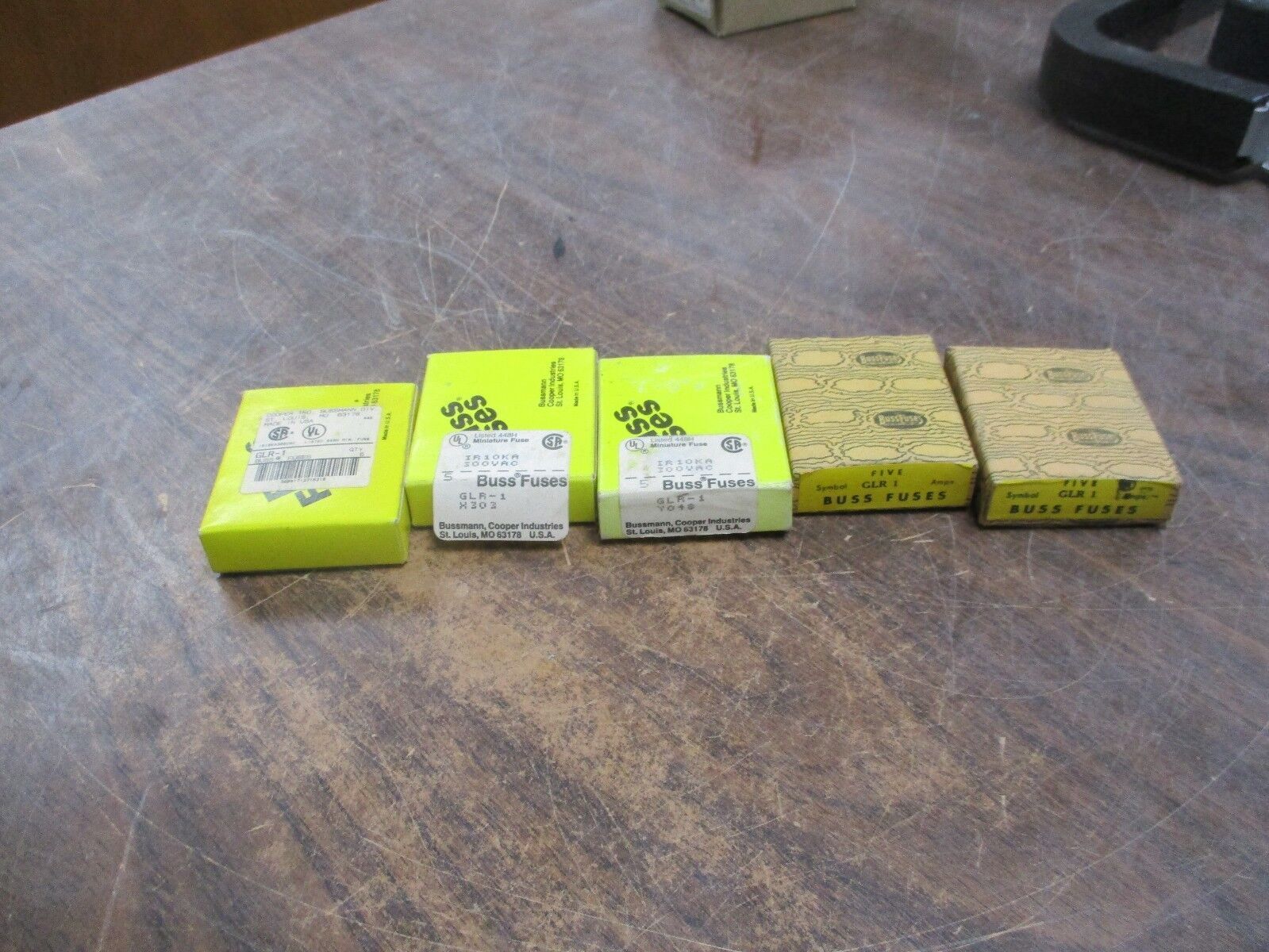 Buss Fuse GLR-1 1A *Lot of 25* New Surplus