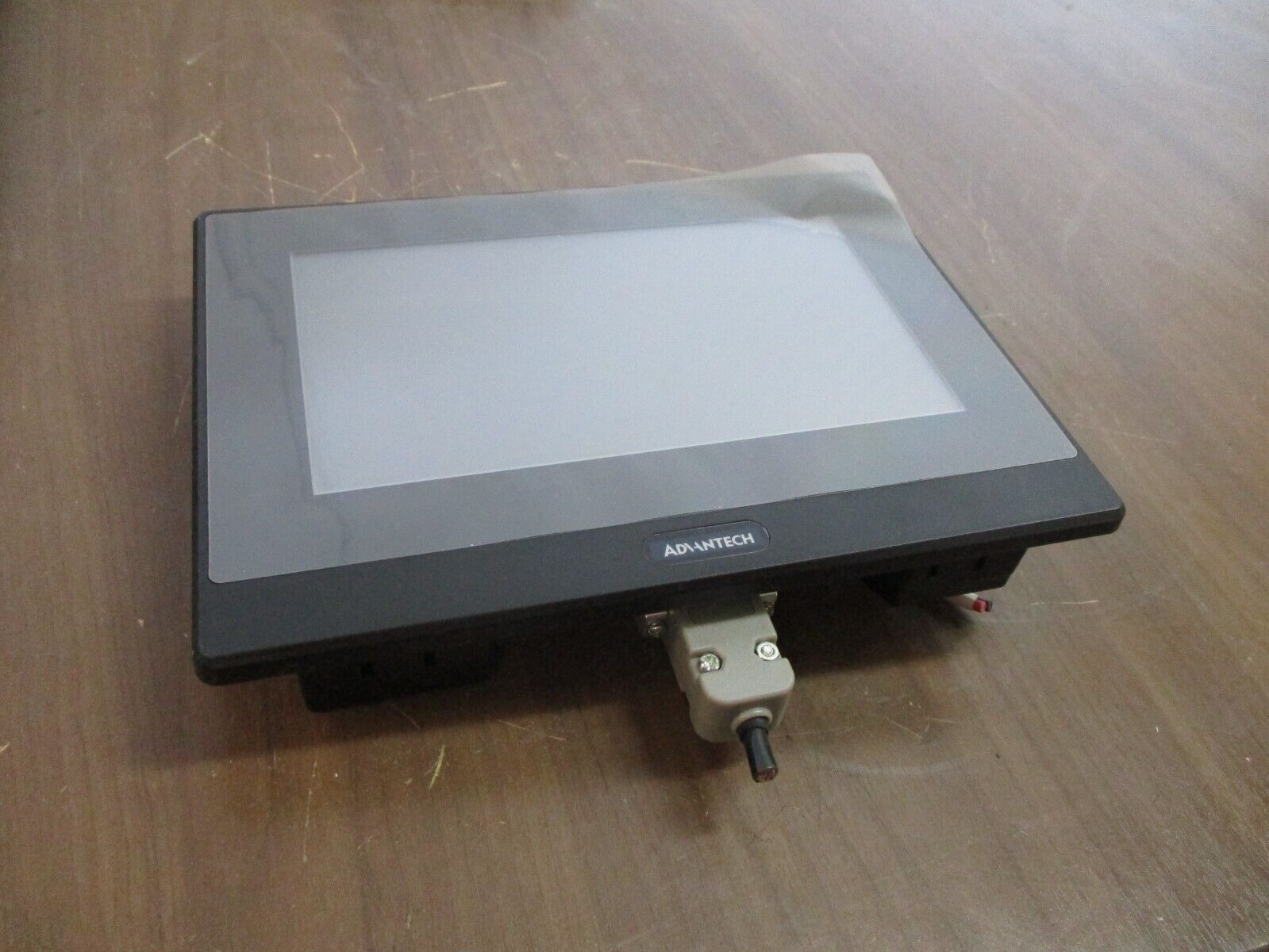 Advantech Operator Panel WOP-2070K-S1AE 24VDC 0.6A *No Mounts* Used