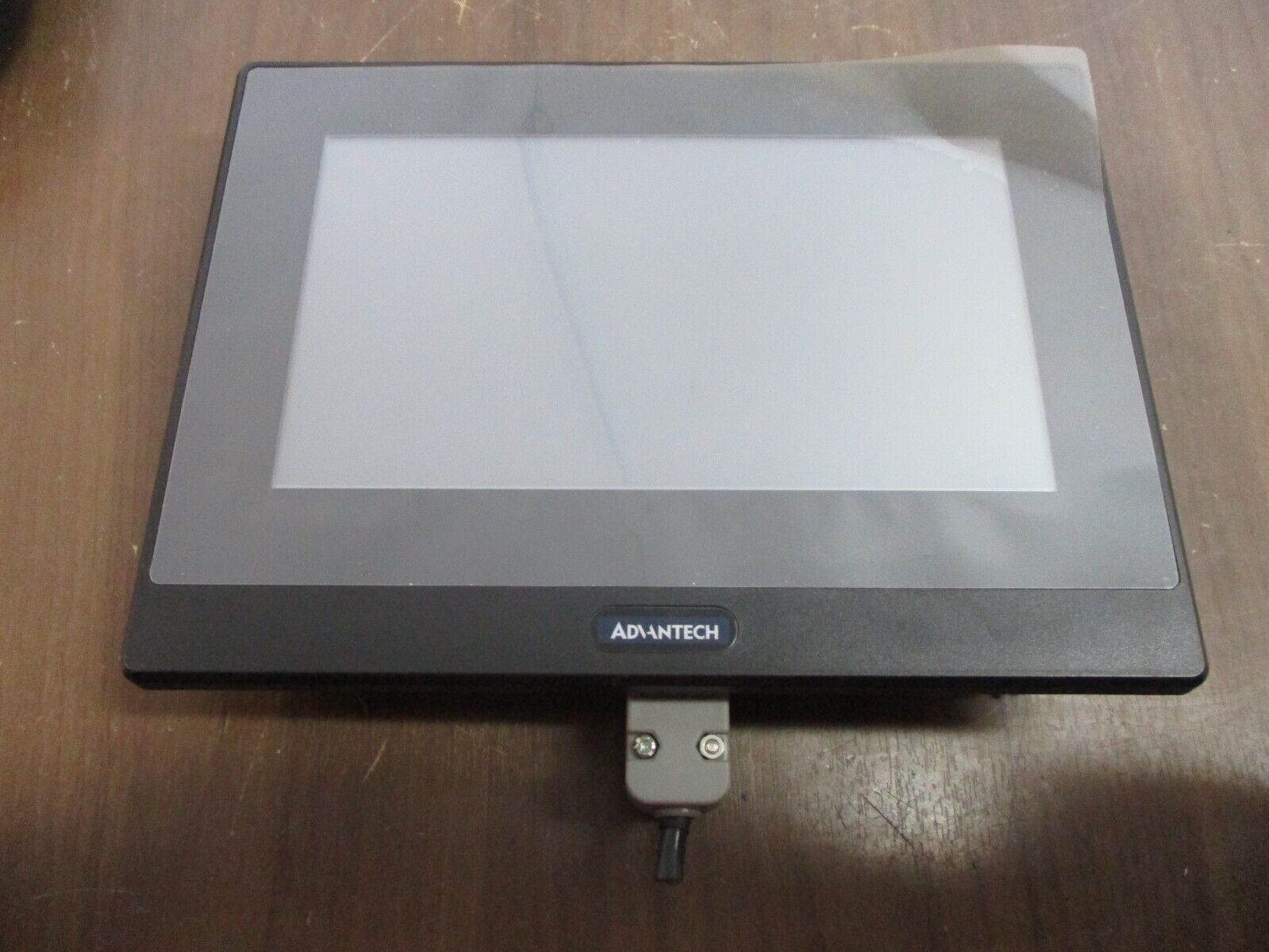 Advantech Operator Panel WOP-2070K-S1AE 24VDC 0.6A *No Mounts* Used
