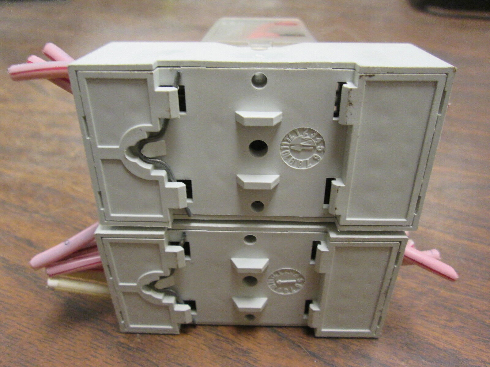 Allen-Bradley Relay 700-HA33A1-4 120VAC 10A *Lot of 2* Used