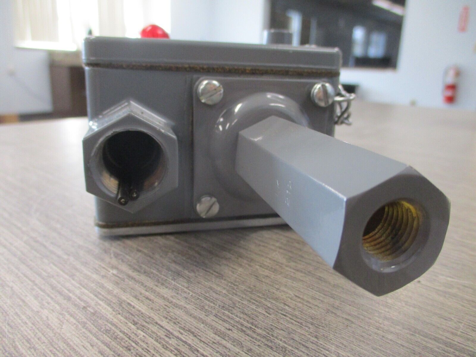 Allen-Bradley Pressure Control 836T-T256JX9 Ser.A Range : 60-650 PSI New Surplus