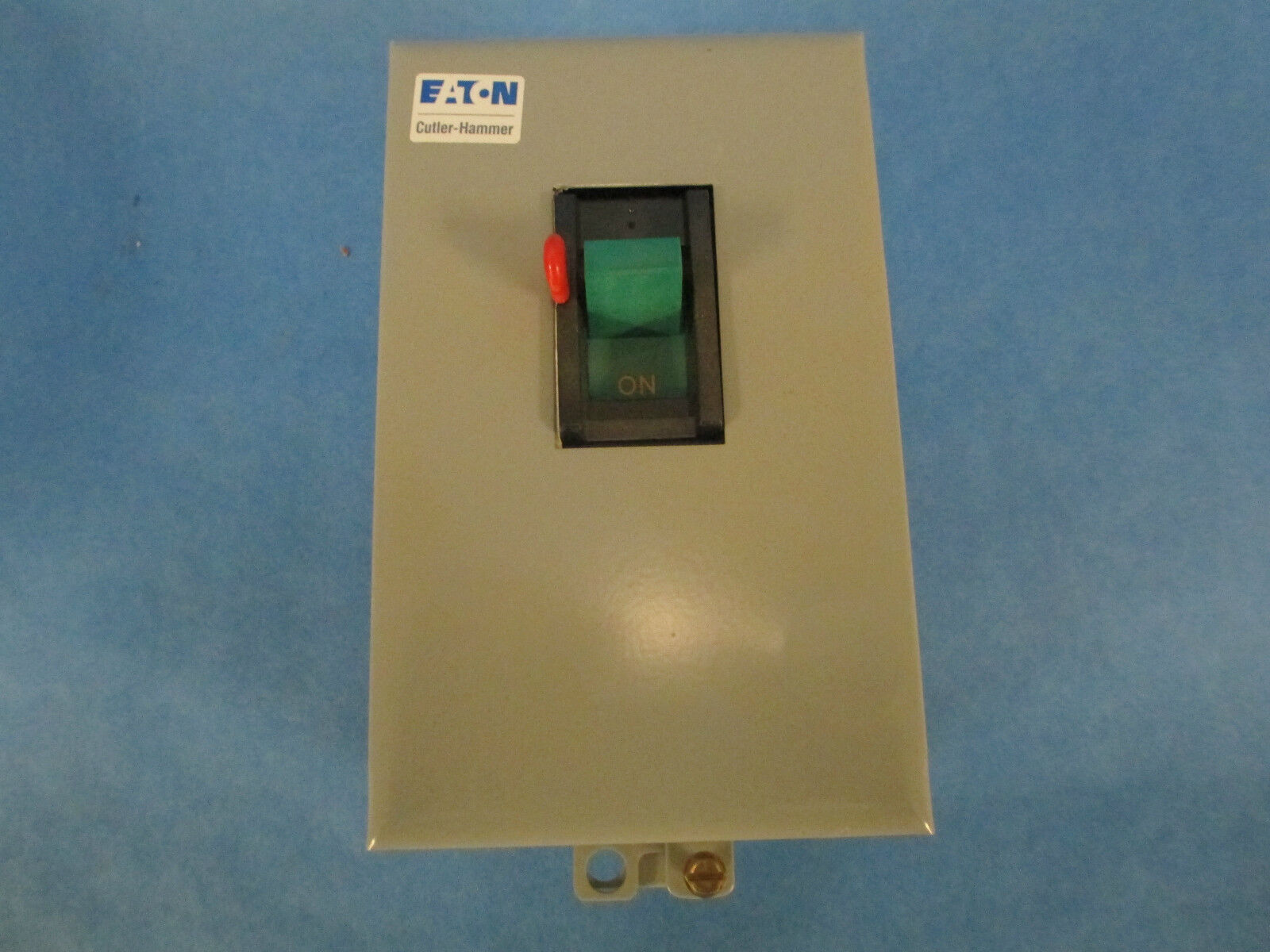 Cutler-Hammer AC Manual Starter B100S1B Size M-1 1PH New Surplus