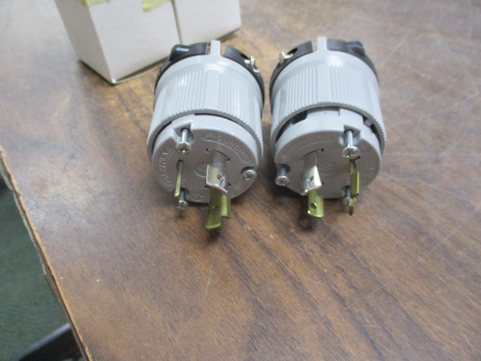 Arrow Hart 6222 Locking Plug *Lot of 2* New Surplus