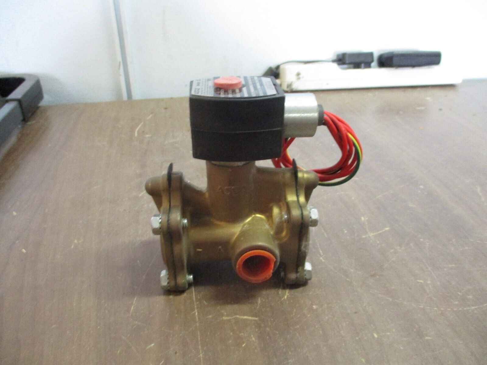 Asco Red-Hat II Solenoid Valve EF8316G064 10-150PSI Air 10-125PSI Water Used