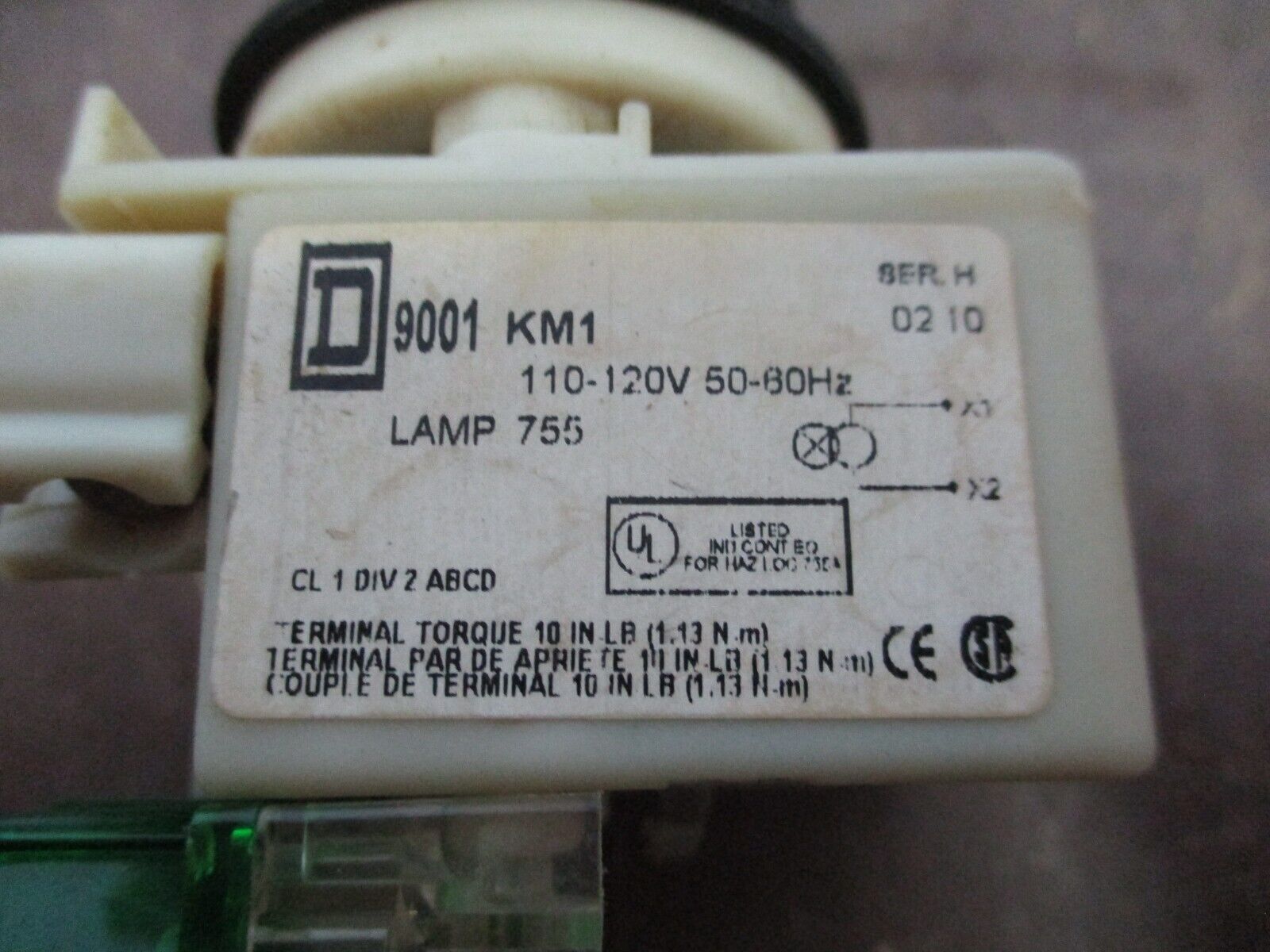 Square D Illuminated Push Button 9001 KM1 Ser. H 110-120V 50-60Hz Green Used