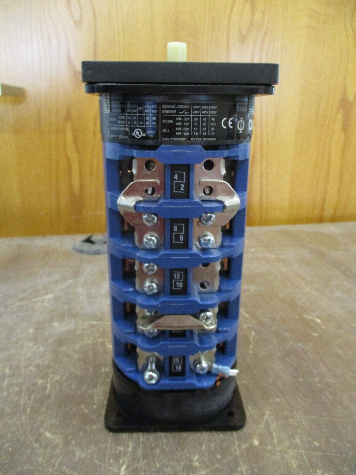 Kraus & Naimer C80 UPS Service Bypass Rotary Switch USM663 100A 600V *No Handle*
