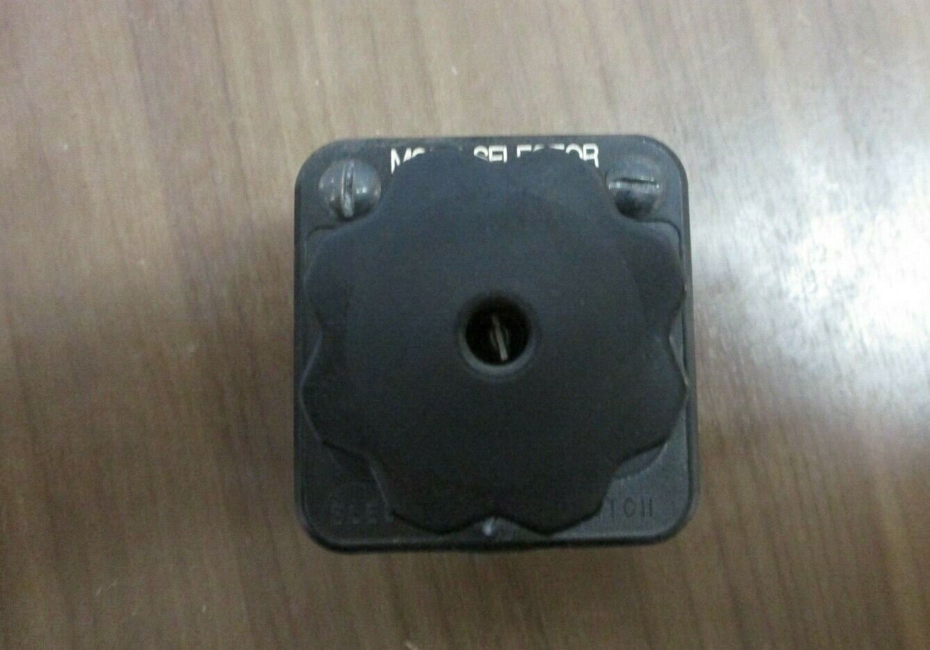 Electroswitch Series 24 Mode Selector Rotary Switch 24201 20A 600V Used