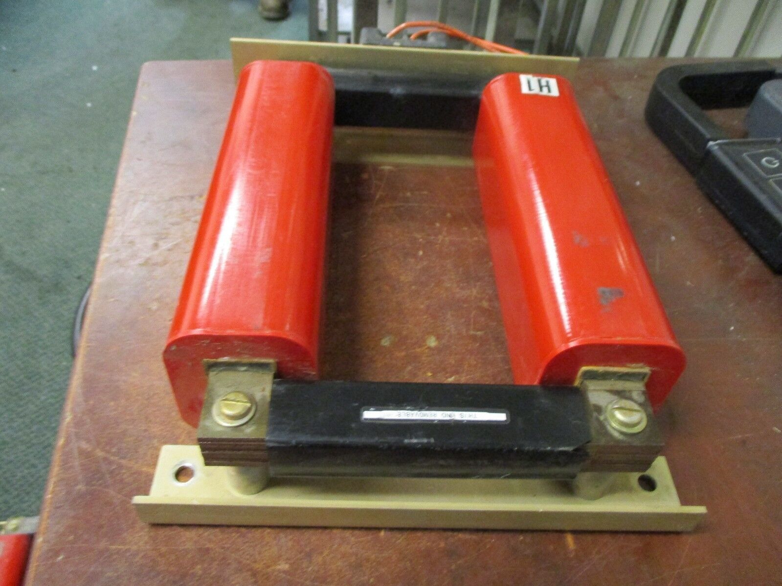 Square D Model 270 Current Transformer 270-801 Ratio 800:5A Used