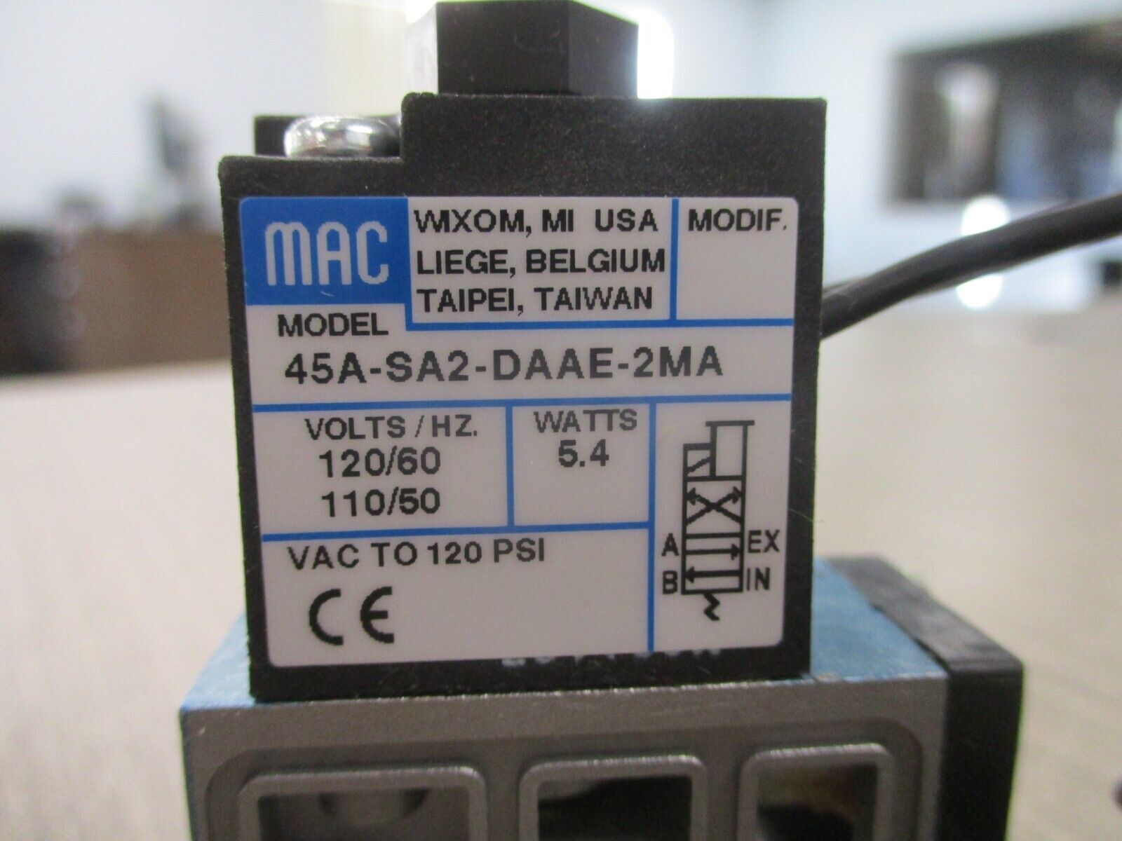 MAC Solenoid Valve 45A-SA2-DAAE-2MA 120V 5.4 W VAC to 120 PSI Used