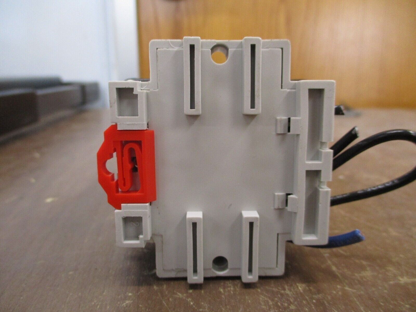 Eaton Time Delay Relay TMR5CF2S120 120V AC/DC Delay: Fixed 2 Sec w/ Base Used