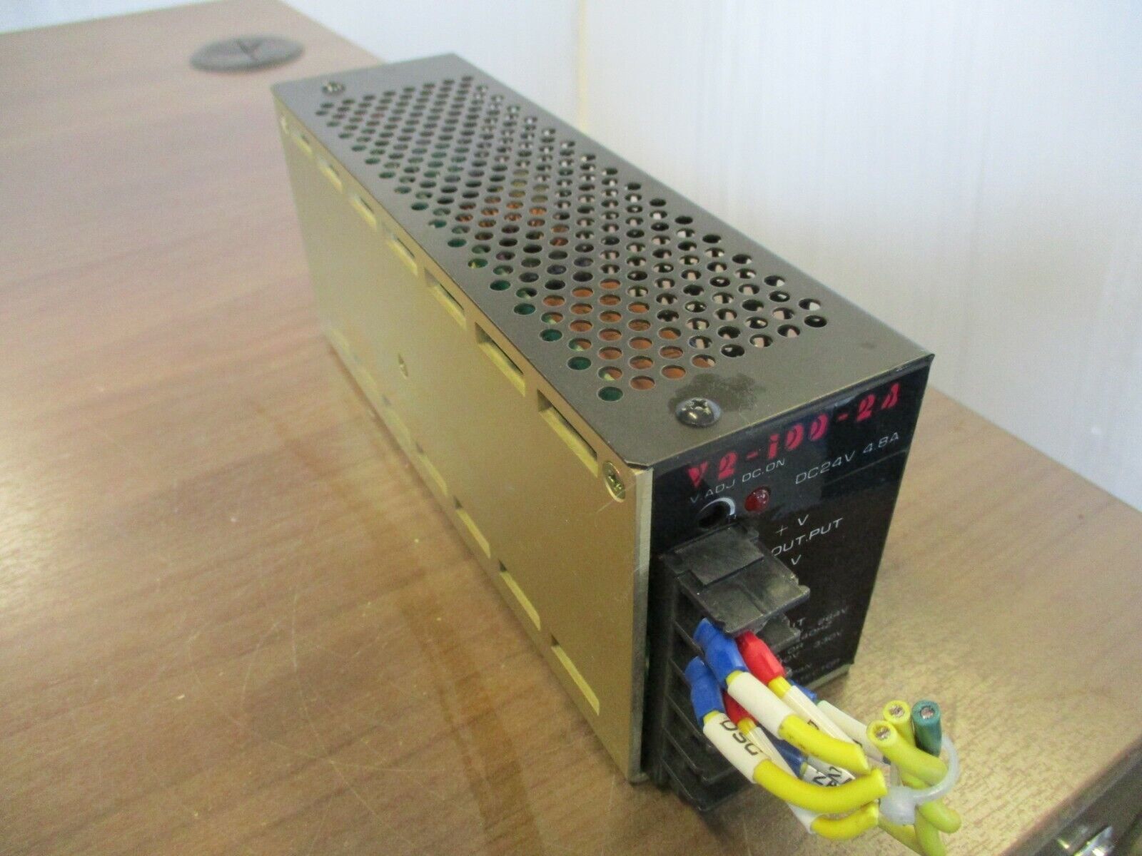 Nipron Power Supply V2-100-24 Input: 170-264VAC 220-330VDC Output: 24VDC Used