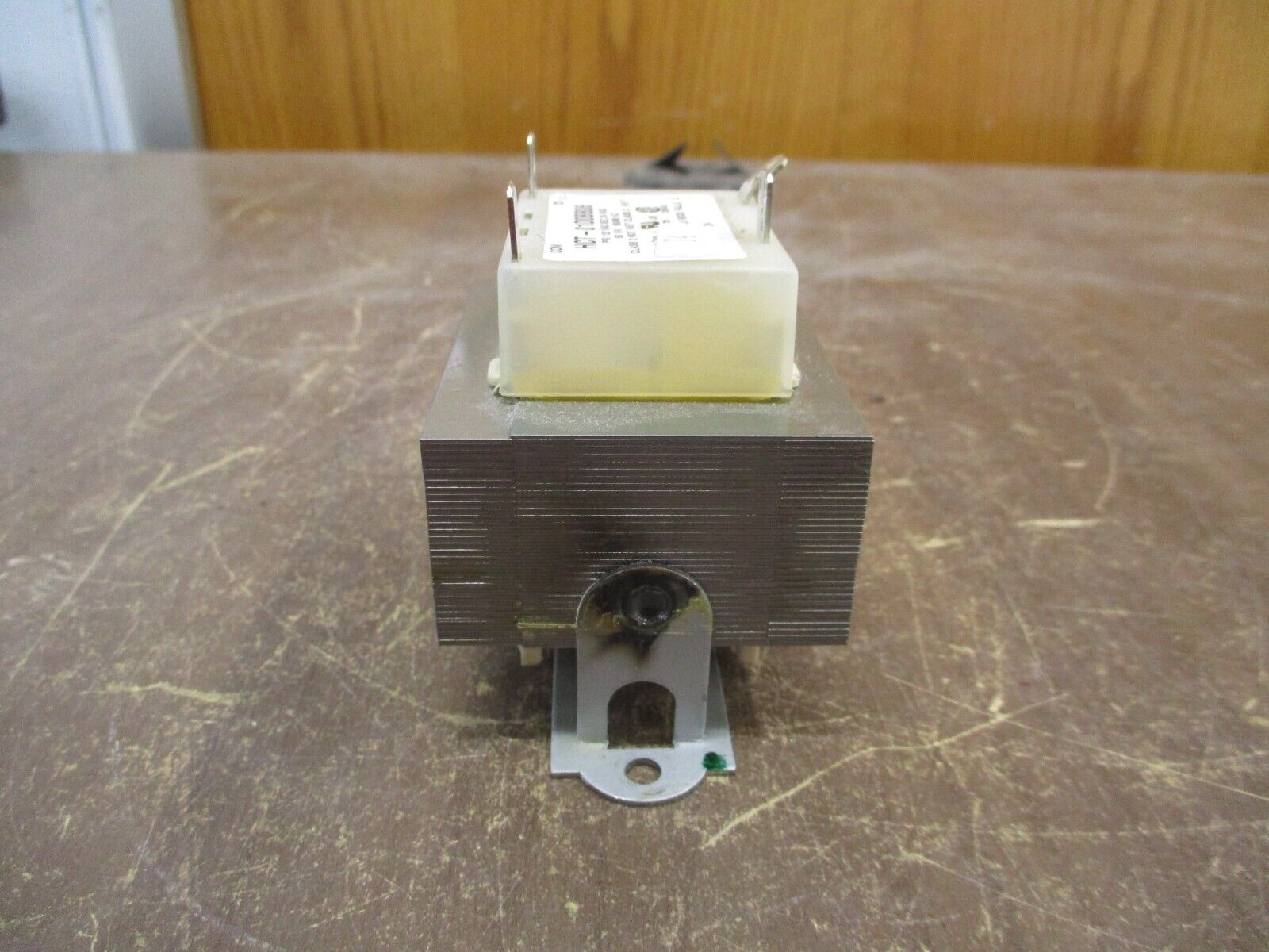 Hartland Controls Transformer HCT-01D0BB06 50VA Pri: 120V Sec: 24V 50/60Hz Used