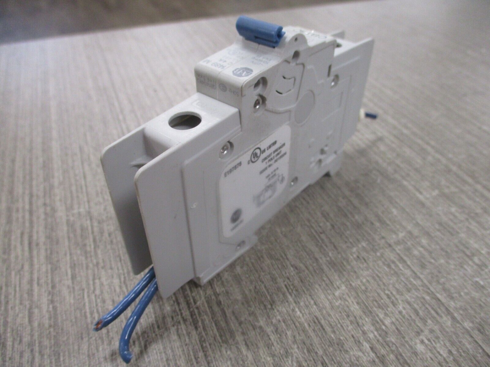 Allen-Bradley Circuit Breaker 1489-M1C040 Ser. D 4A 277V 1P 50/60Hz Used