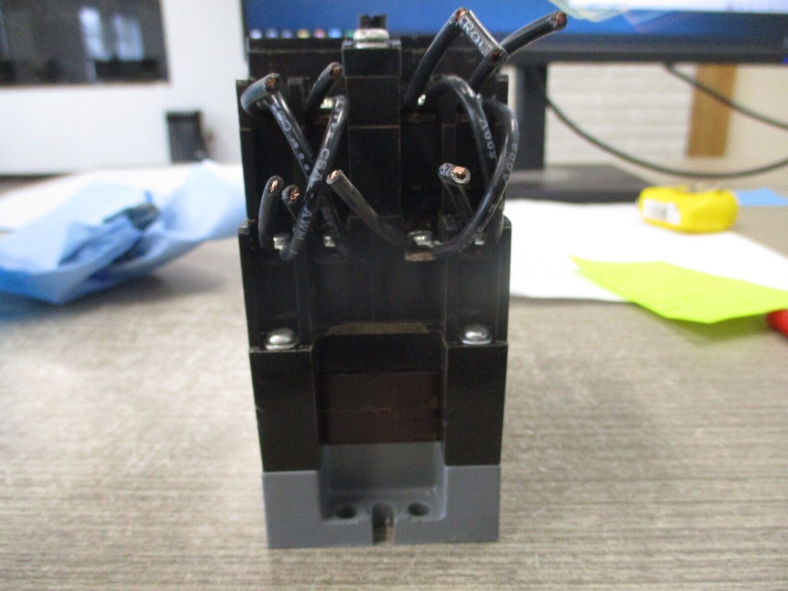 Cutler-Hammer Type M Relay D23M-2 120V Coil 10A 300V W/Accessory Used