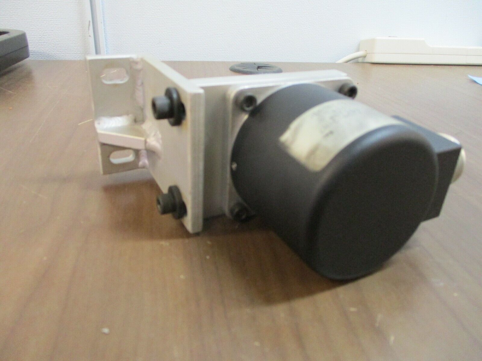 Power,Mation Shaft Encoder 725N-Q-H7 1024 Cycles Per Rev. 5/28VDC Used
