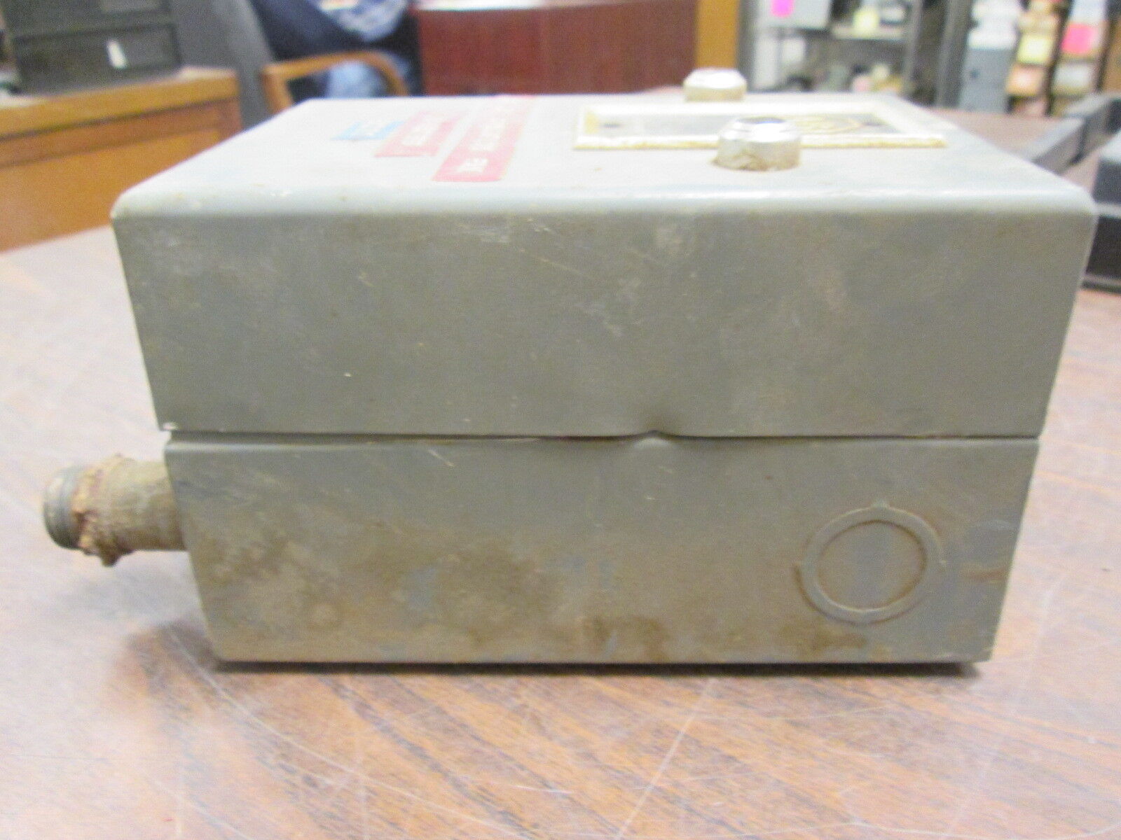 Allen-Bradley Enclosed Size 00 Starter 709TAD 120V Coil Used