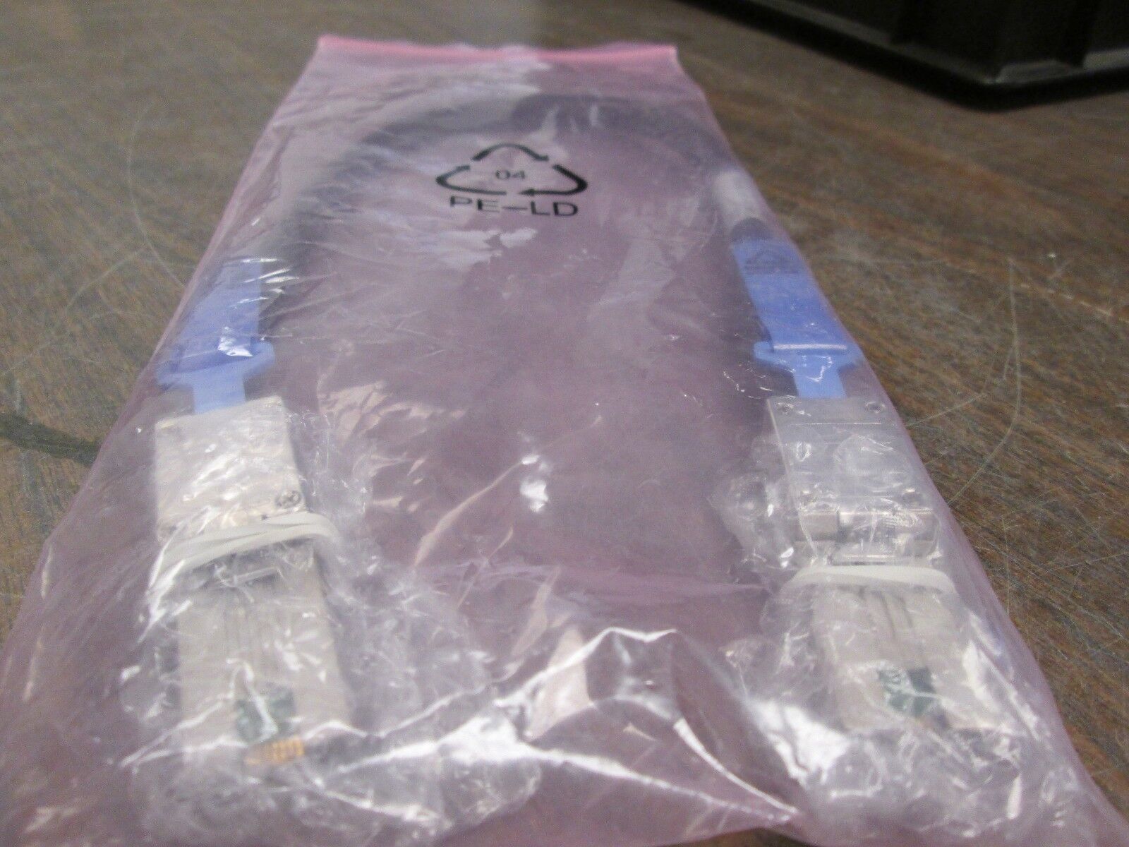 Sun / Oracle External Mini SAS Cable 530-3886-01 12" New Surplus