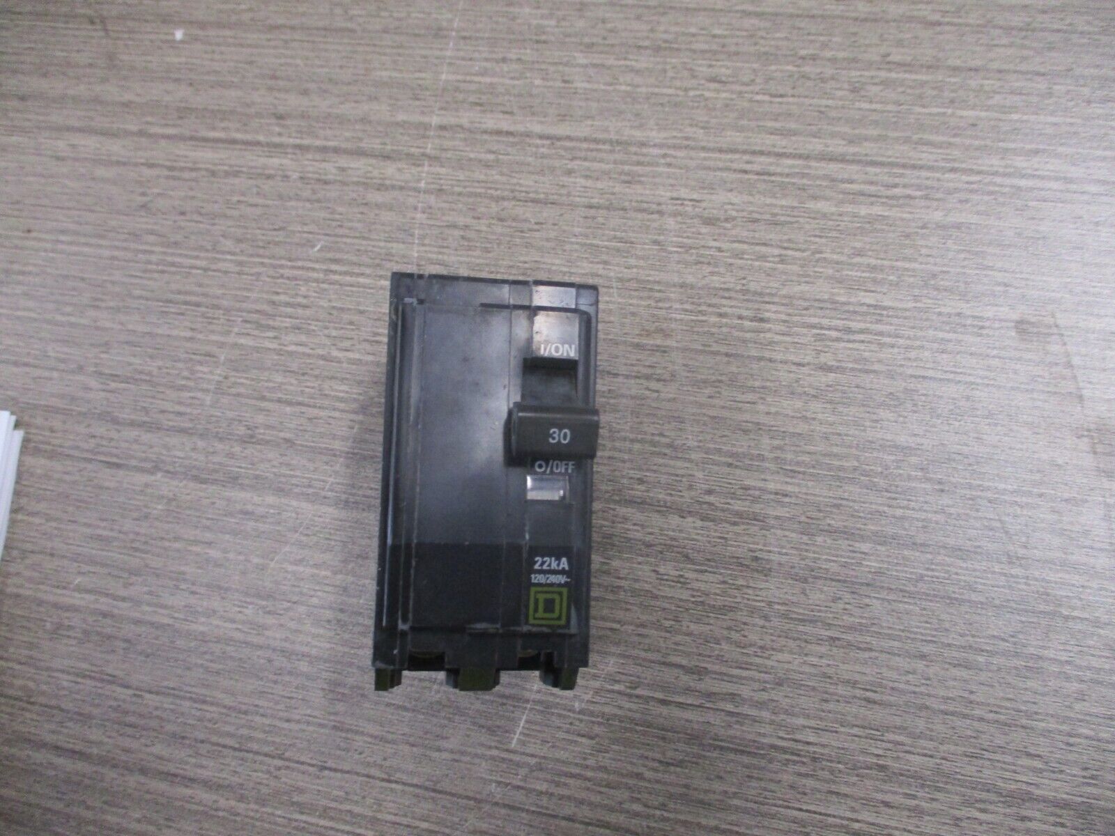 Square D Bolt-On Circuit Breaker Q0B230VH 30A 120/240V 2P 22kA Used