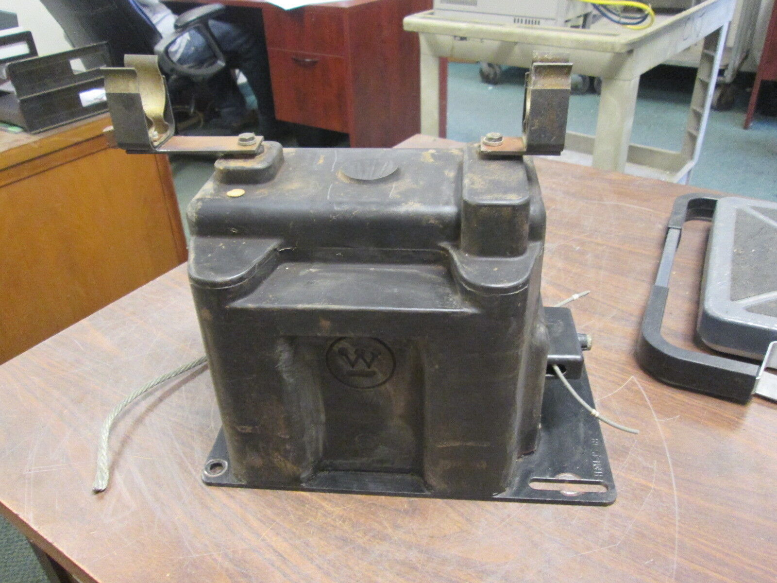 Westinghouse Type PTM-110 Potential Transformer 882A603G06 Ratio 70:1 60Hz Used