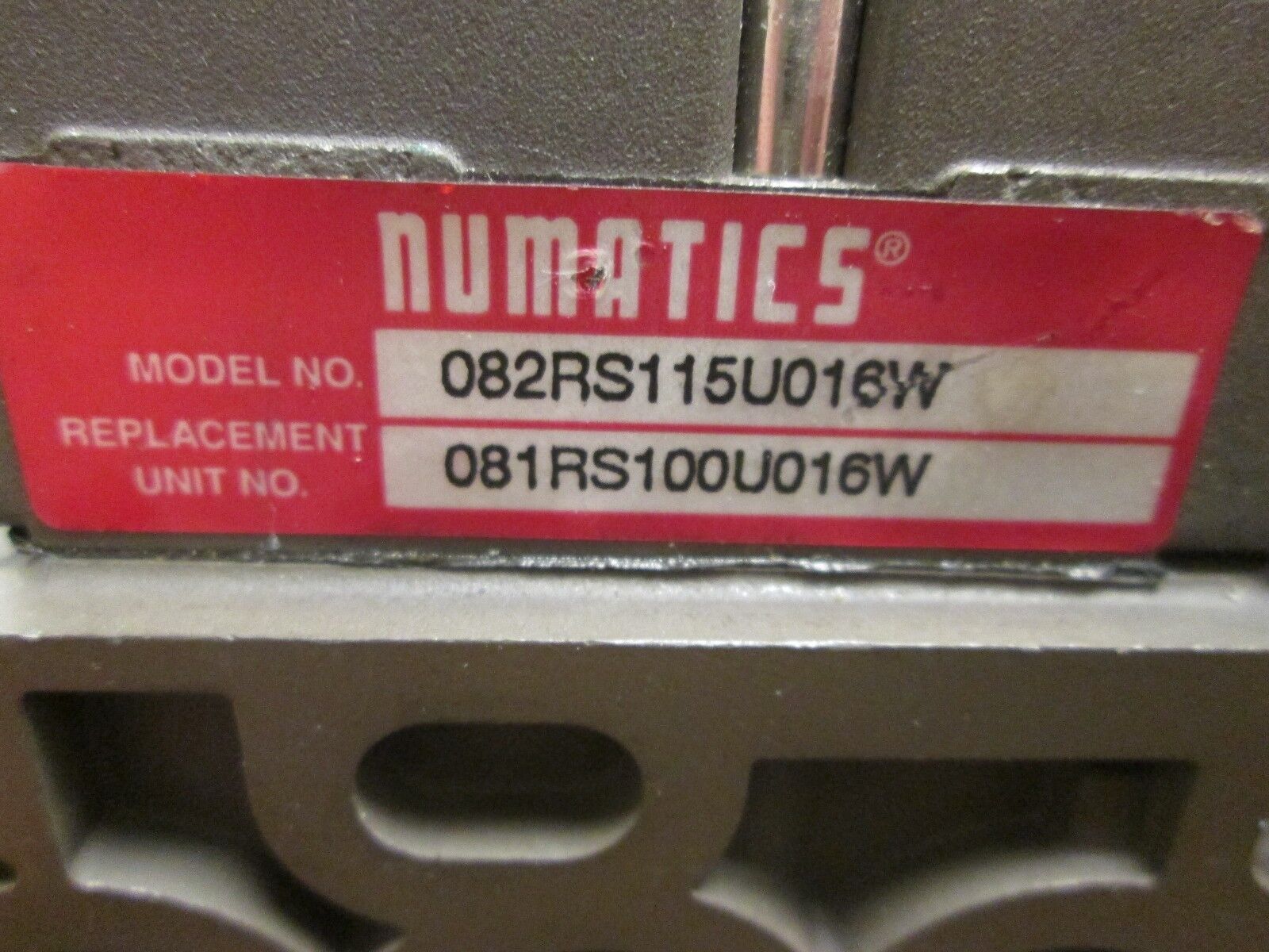 Numatics Pressure Regulator w/ Gauge 082RS115U016W Range: 0-160PSI Used